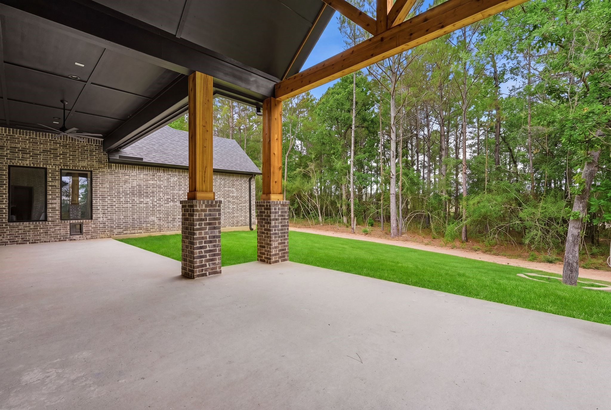 8104 High Meadow Ridge Court, Montgomery, TX 77316