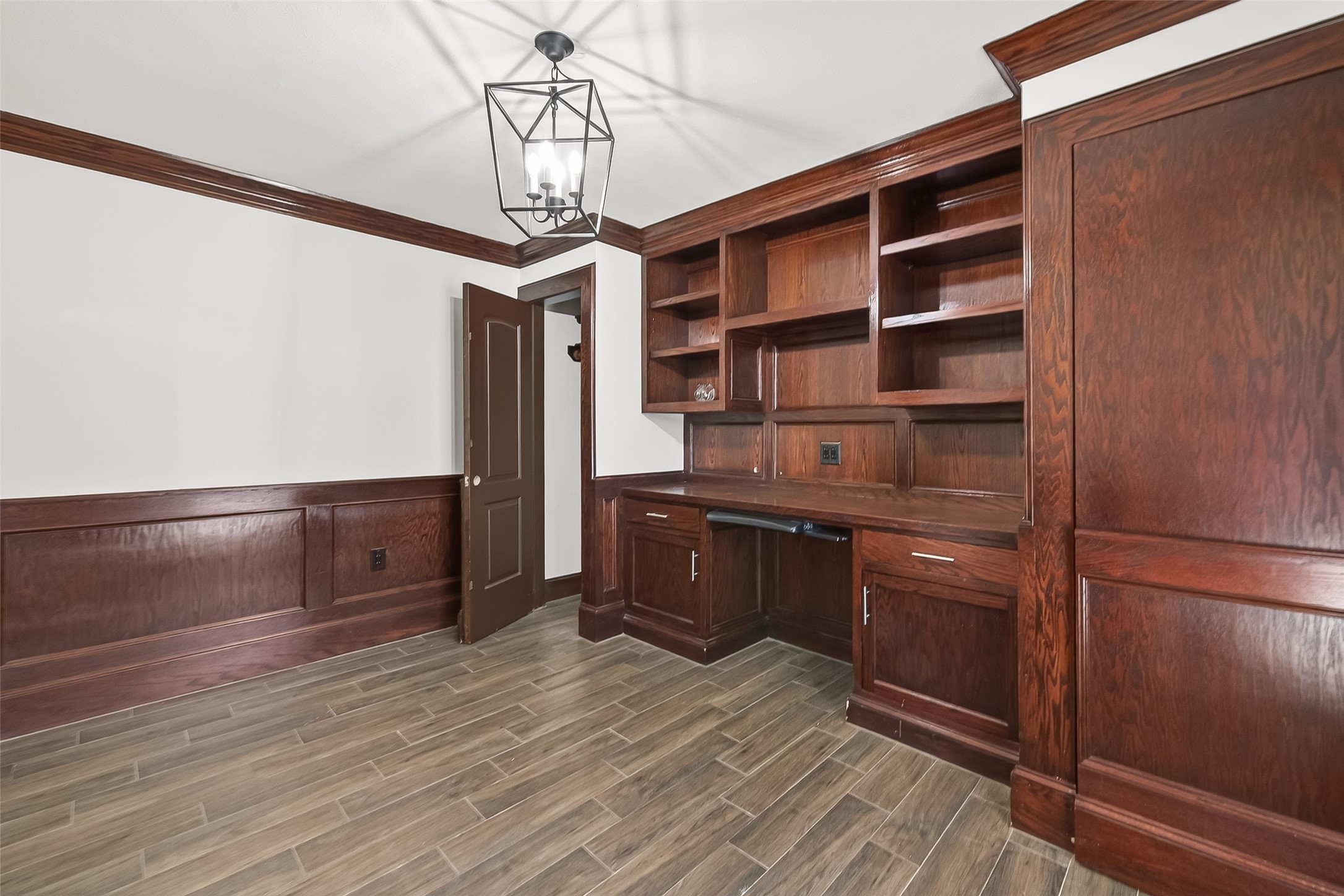 . Ideal for a home office or study.
