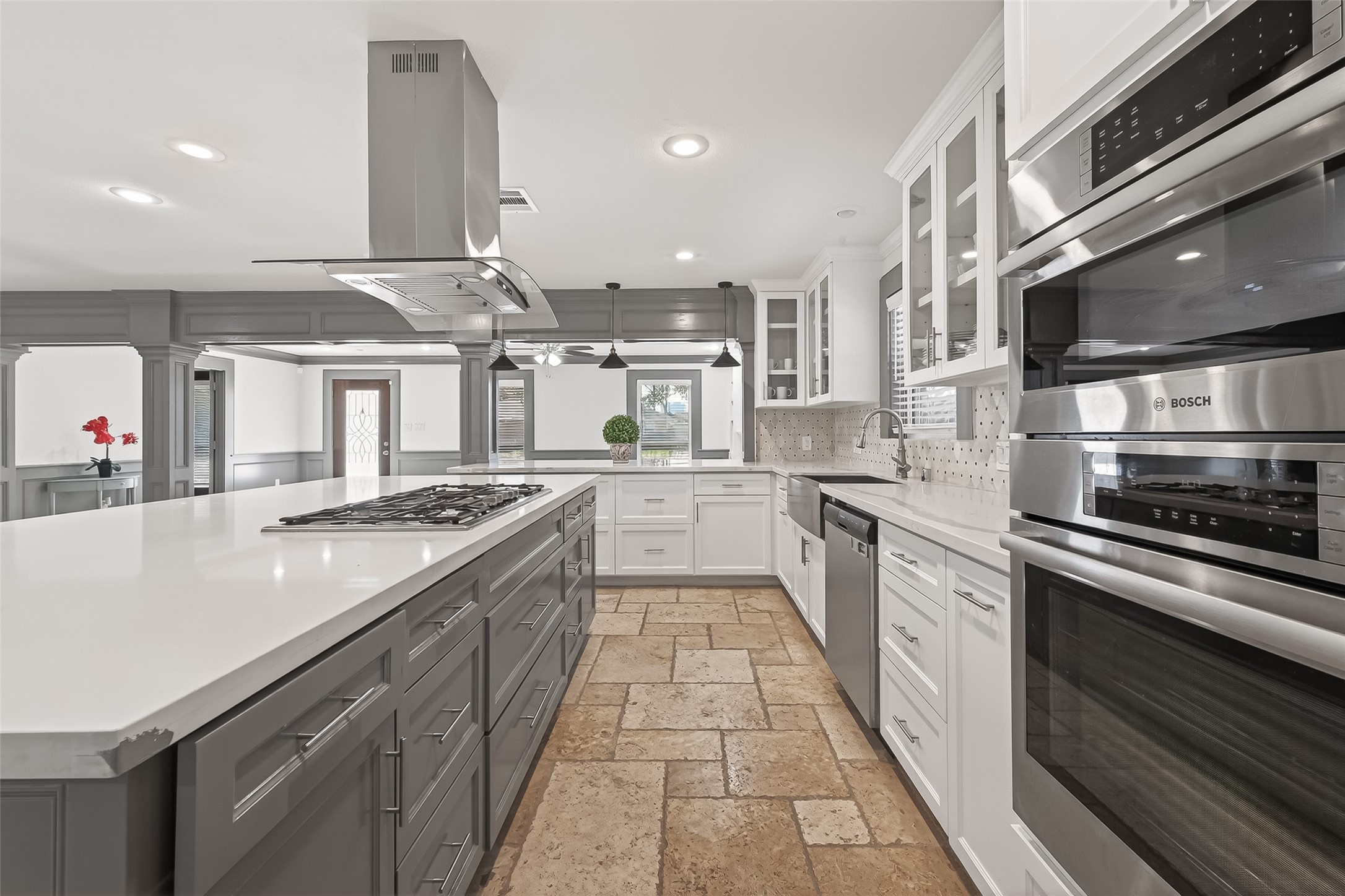 another picture of kitchen