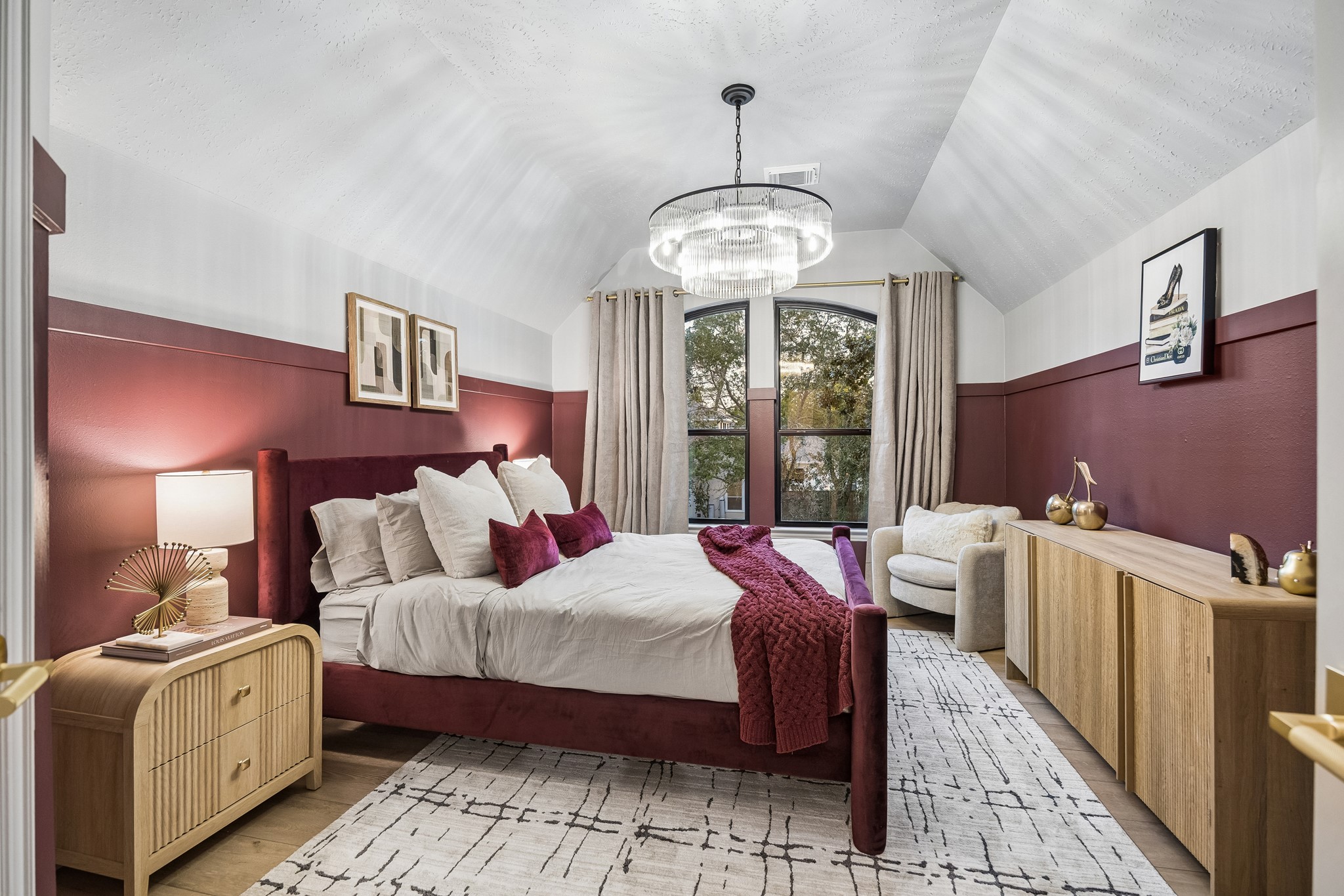 3 bedrooms upstairs