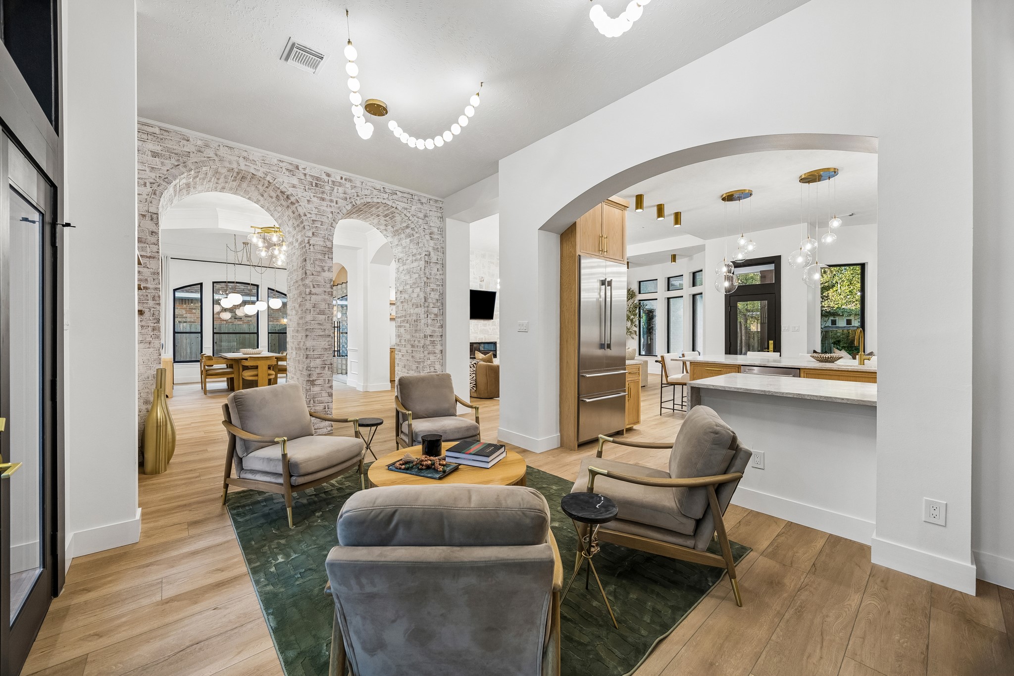 34 N Lansdowne Circle, The Woodlands, TX 77382