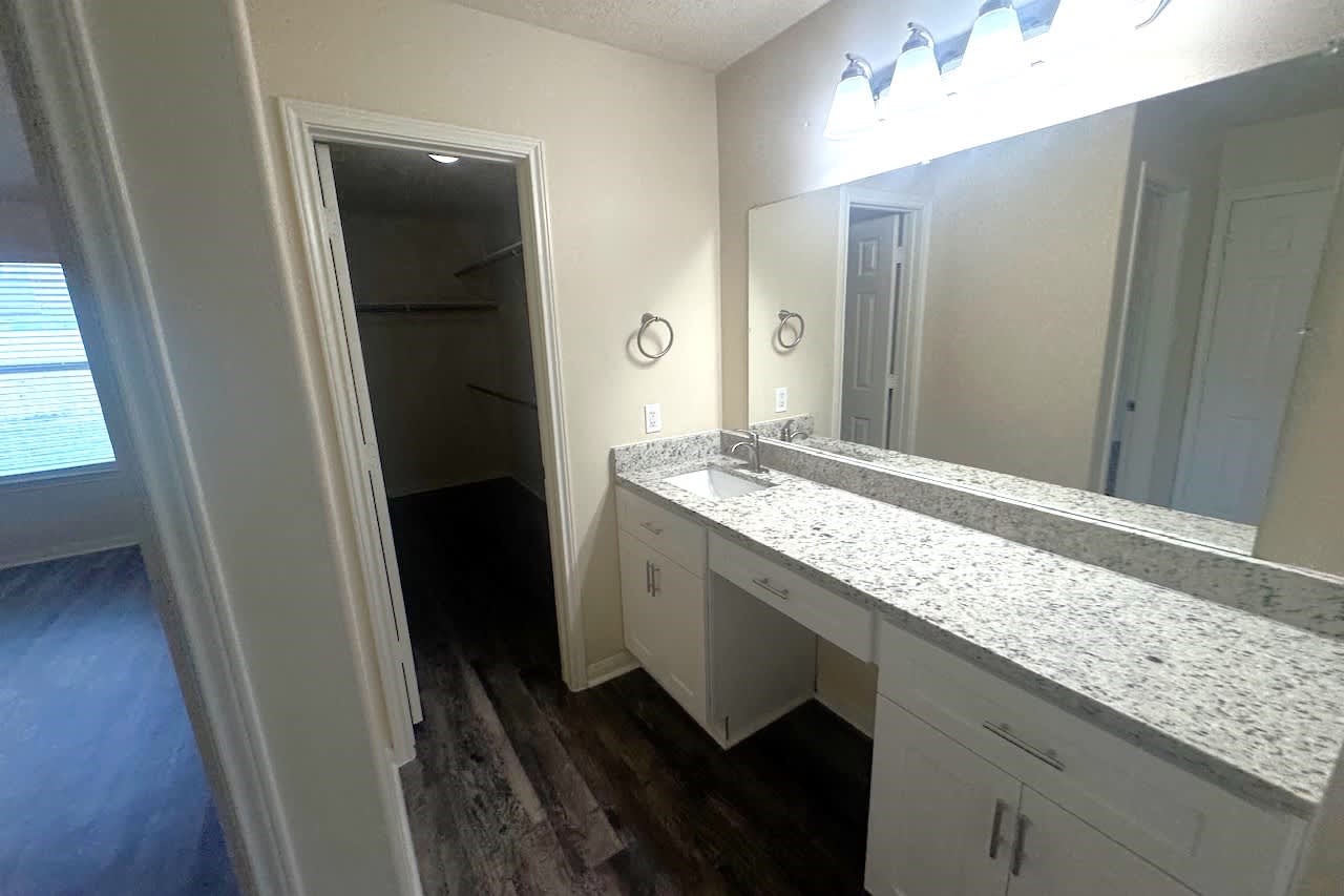 4006 Hawthorne Arbor, Fresno, TX 77545