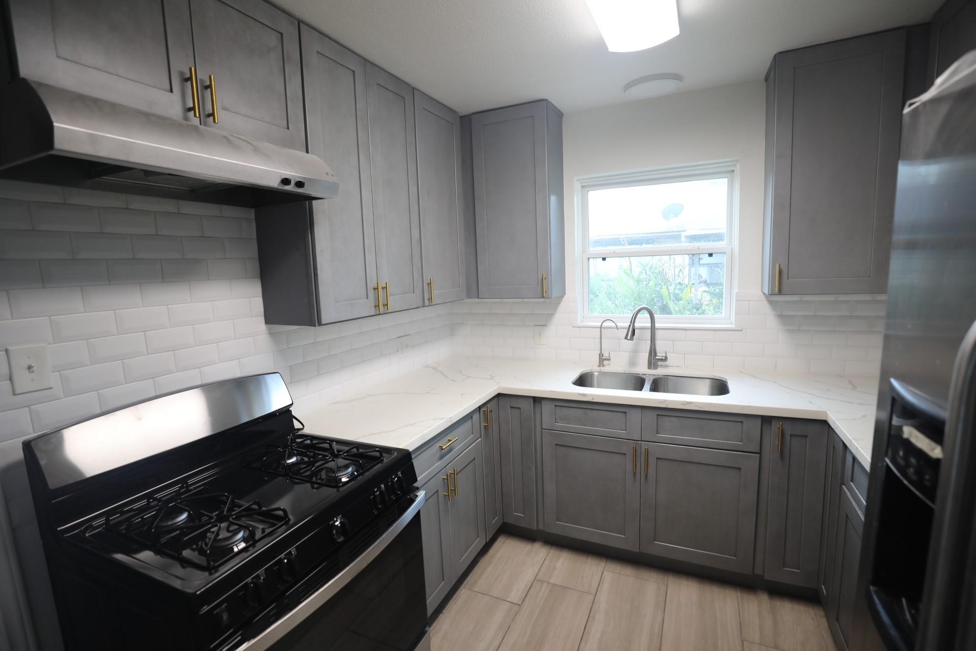 5738 Newquay Street, Houston, TX 77085 5738 Newquay Street, Houston, TX 77085