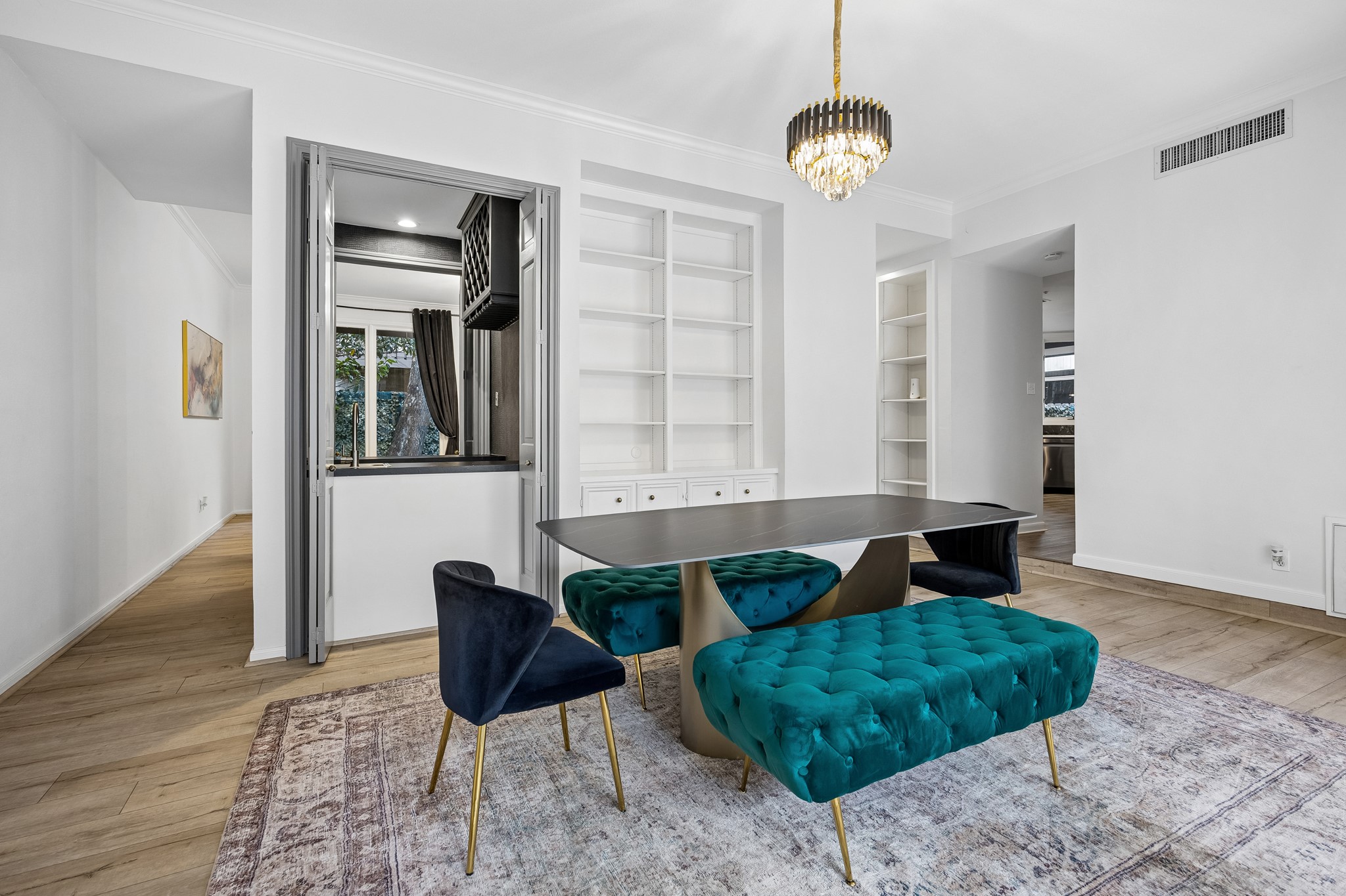 Forma Dining
