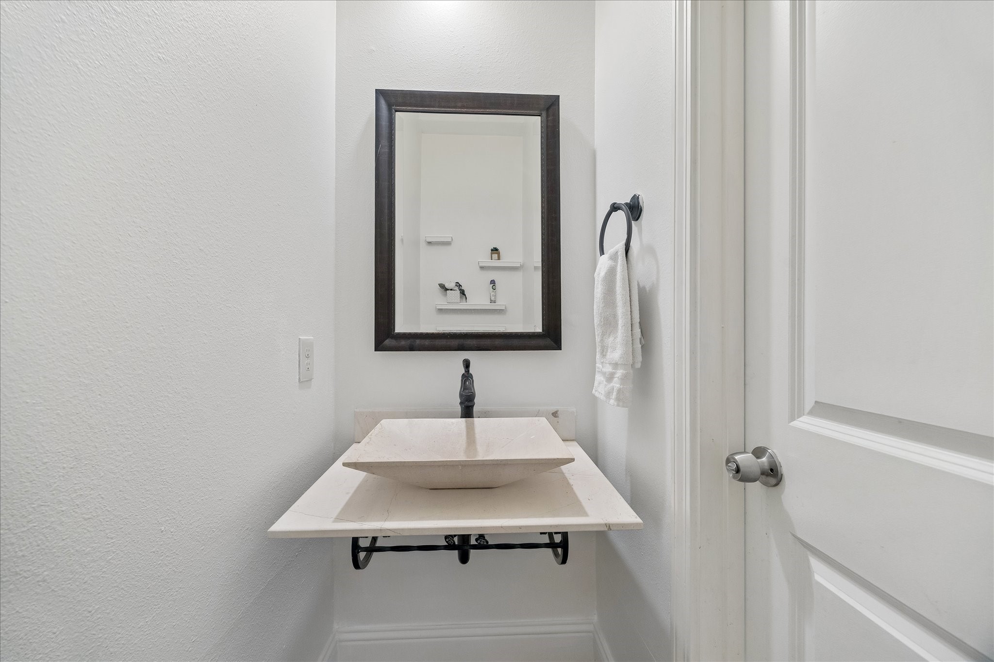 6119 Apple Bluff, Sugar Land, TX 77479