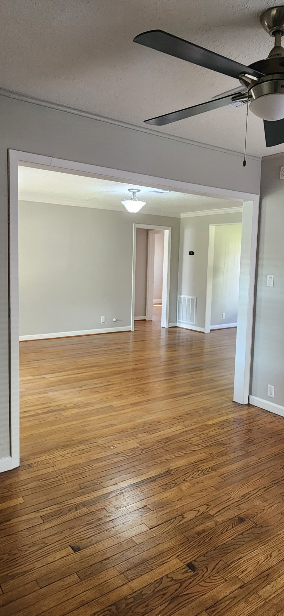 1807 Angeline Street, Houston, TX 77009 1807 Angeline Street, Houston, TX 77009