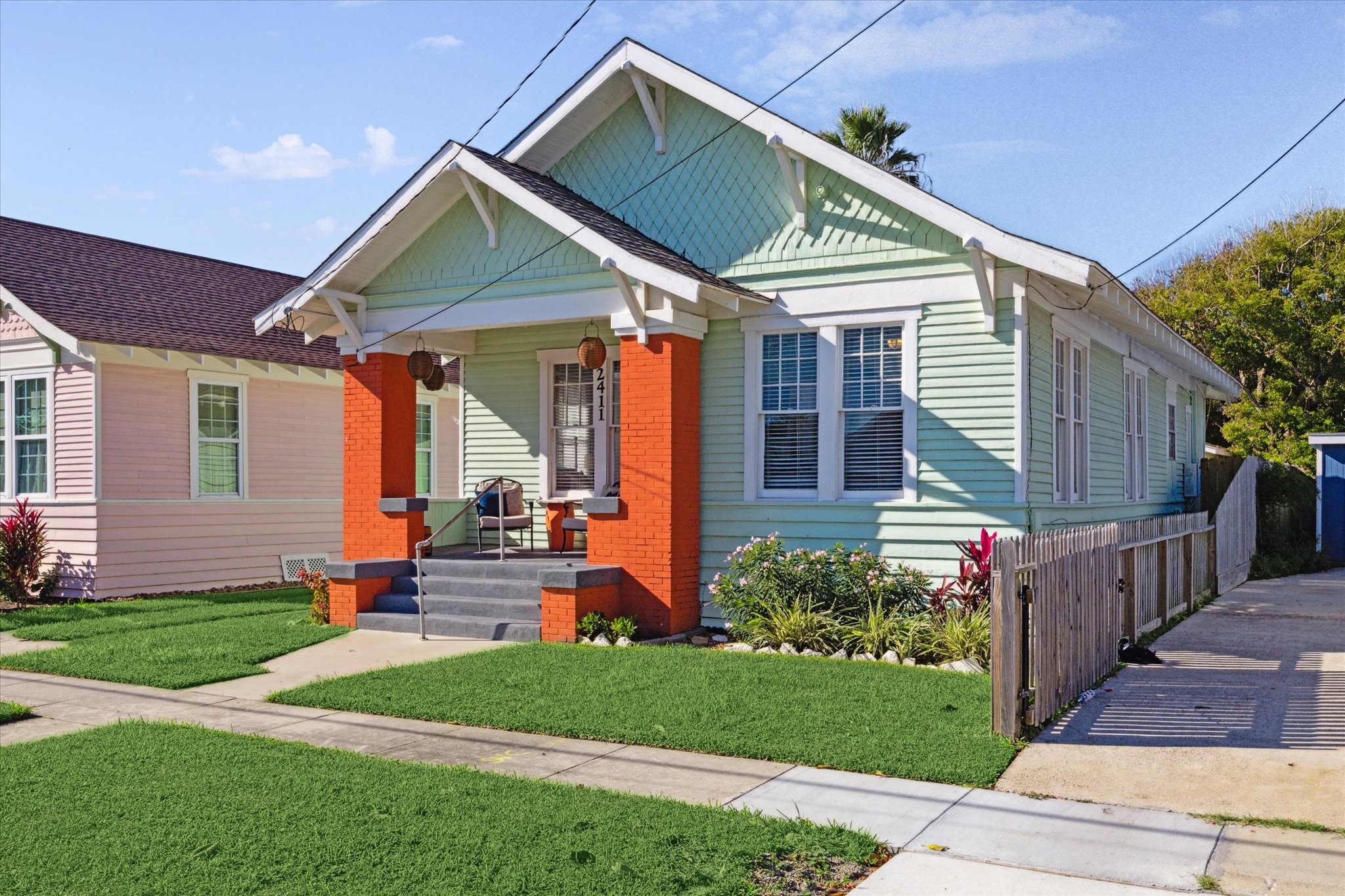 2411 37th Street, Galveston, TX 77550