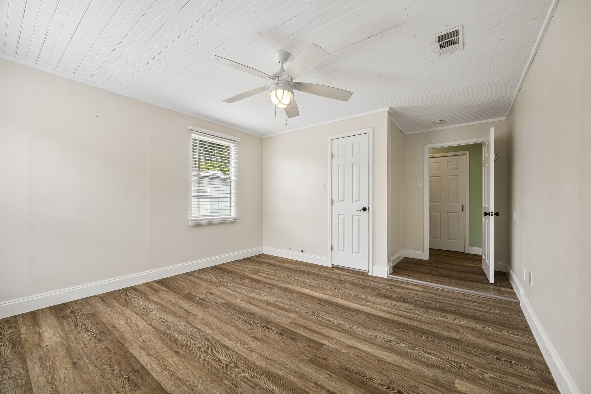 2411 37th Street, Galveston, TX 77550