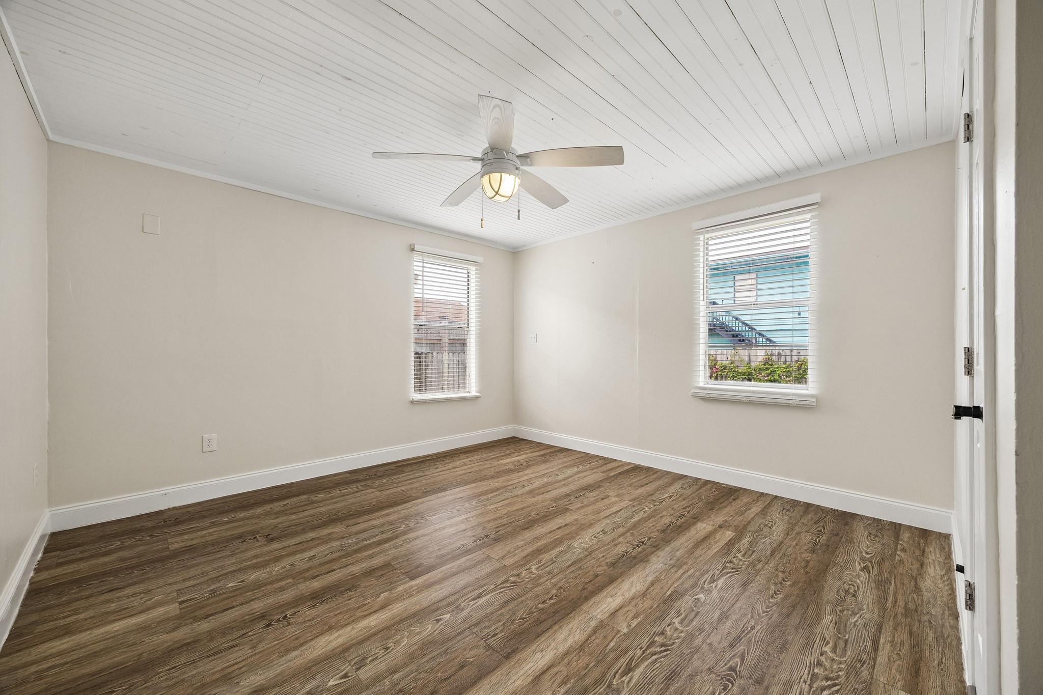 2411 37th Street, Galveston, TX 77550