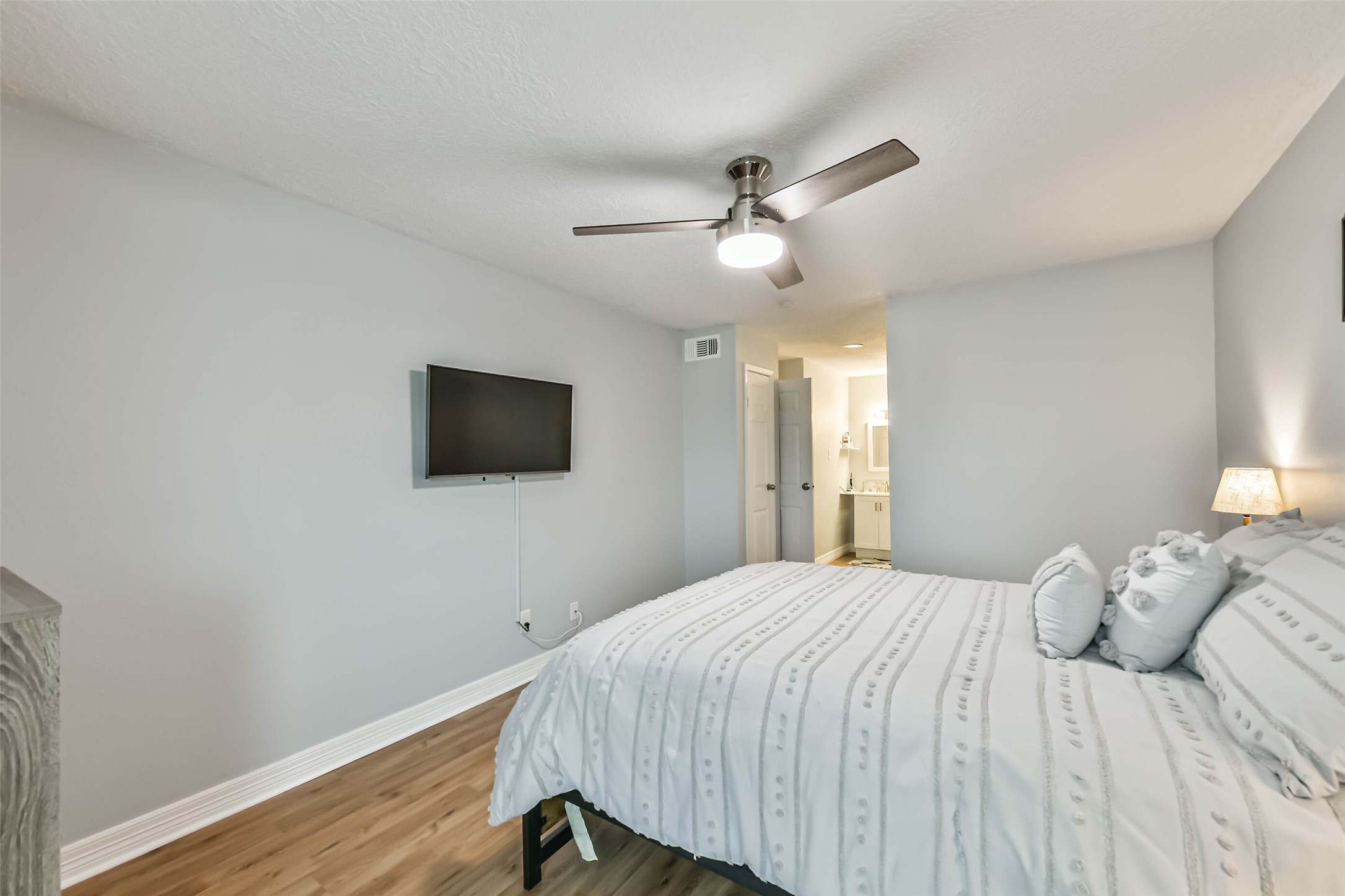 7600 Emmett F Lowry Expressway, #904, Texas City, TX 77591