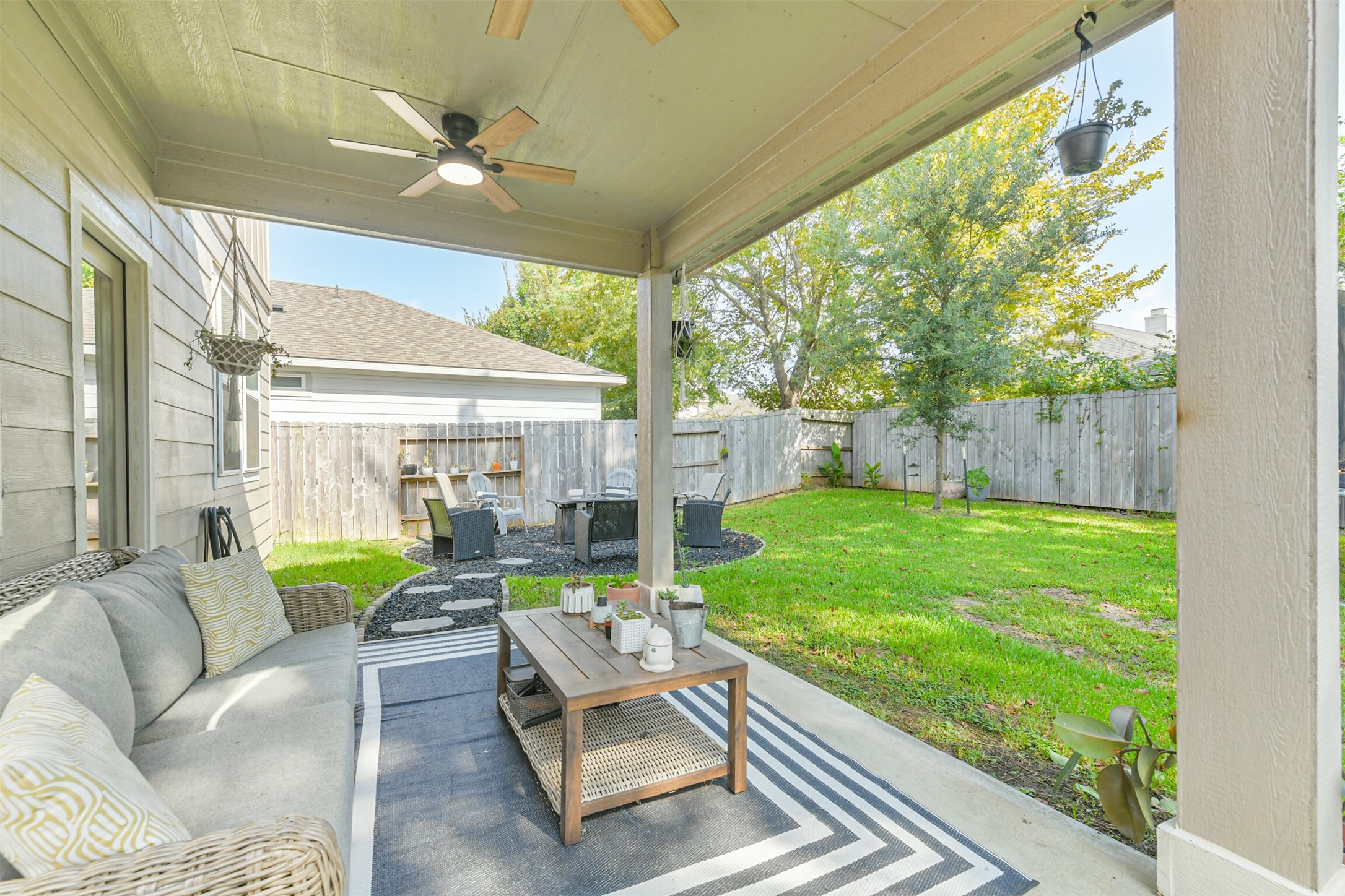 18488 Sunrise Maple Drive, Conroe, TX 77316