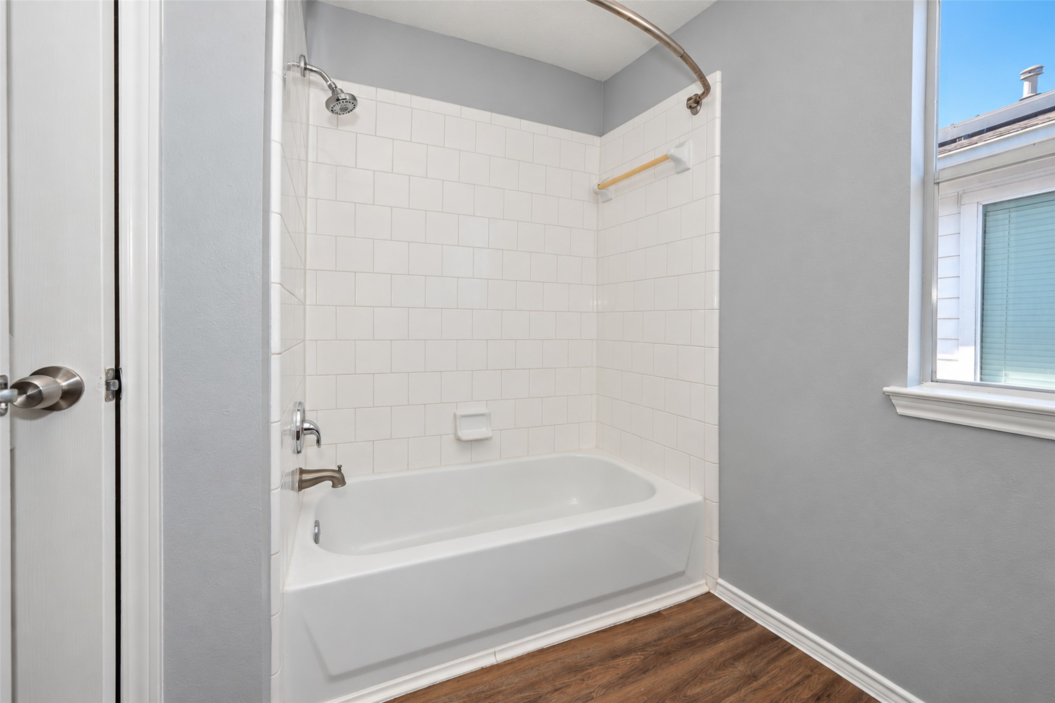 Secondary Bathroom upstairs