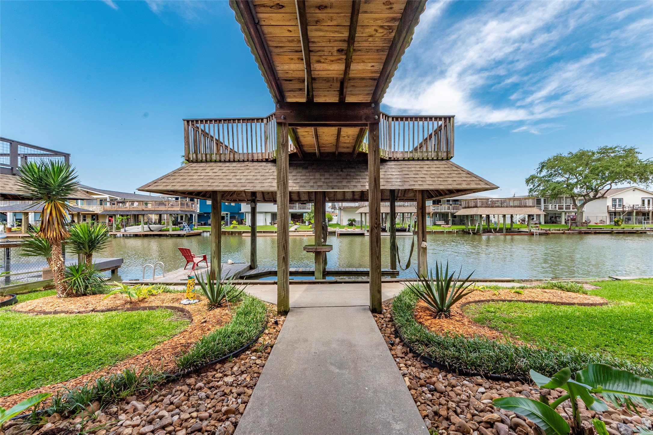 70 Tarpon Street, Bayou Vista, TX 77563 70 Tarpon Street, Bayou Vista, TX 77563