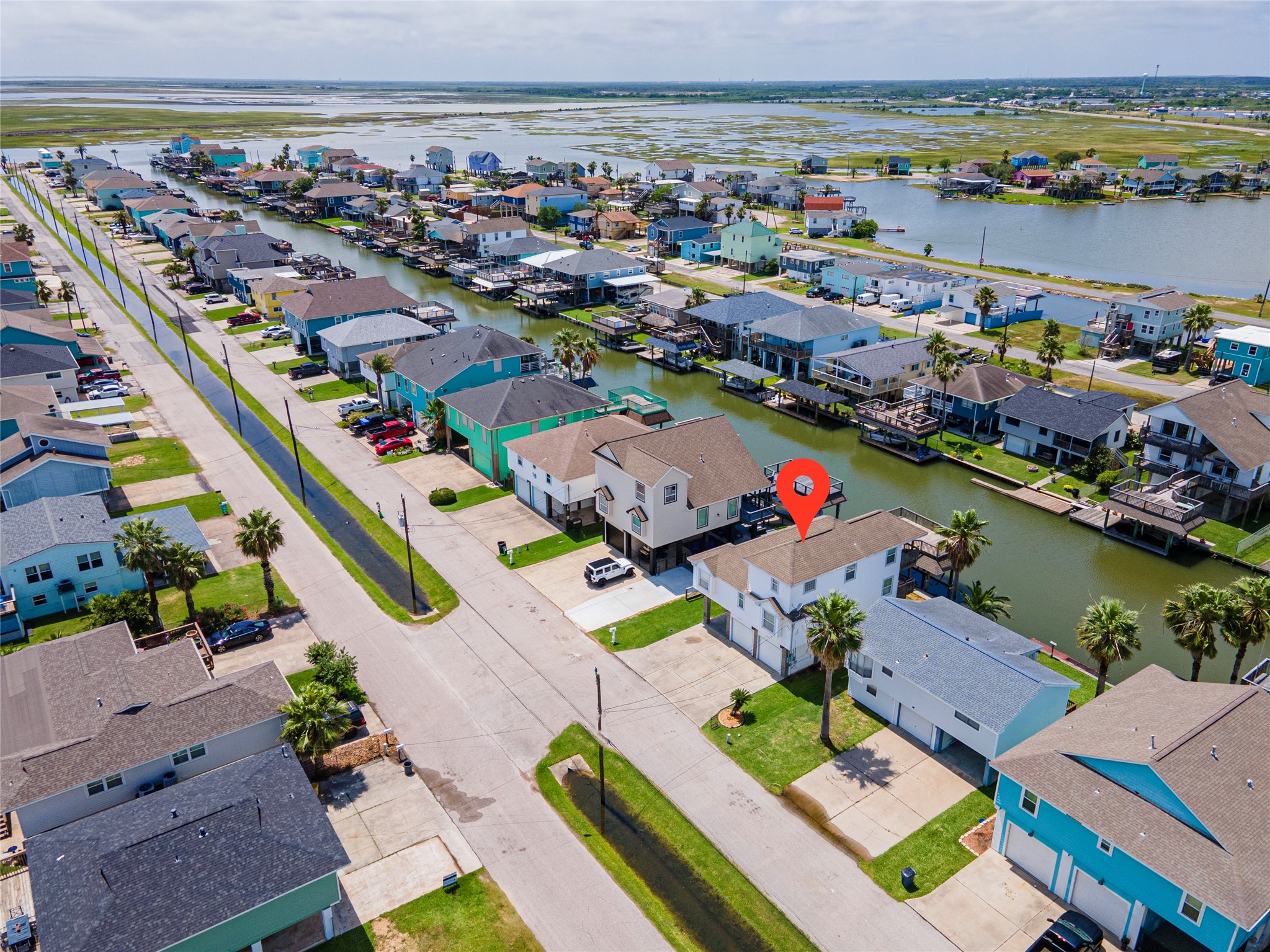 70 Tarpon Street, Bayou Vista, TX 77563 70 Tarpon Street, Bayou Vista, TX 77563