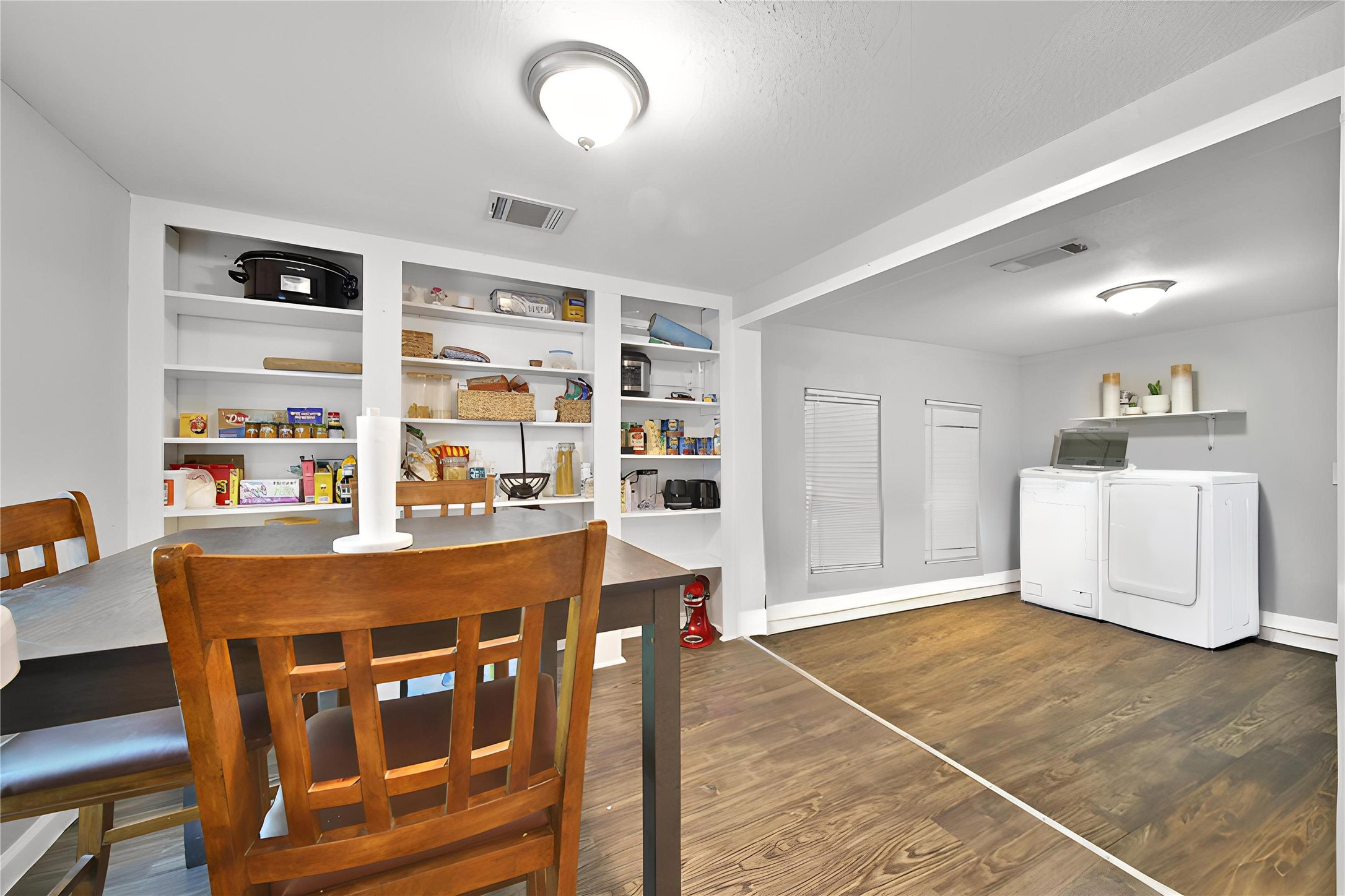 1606 W 8th Street, Freeport, TX 77541