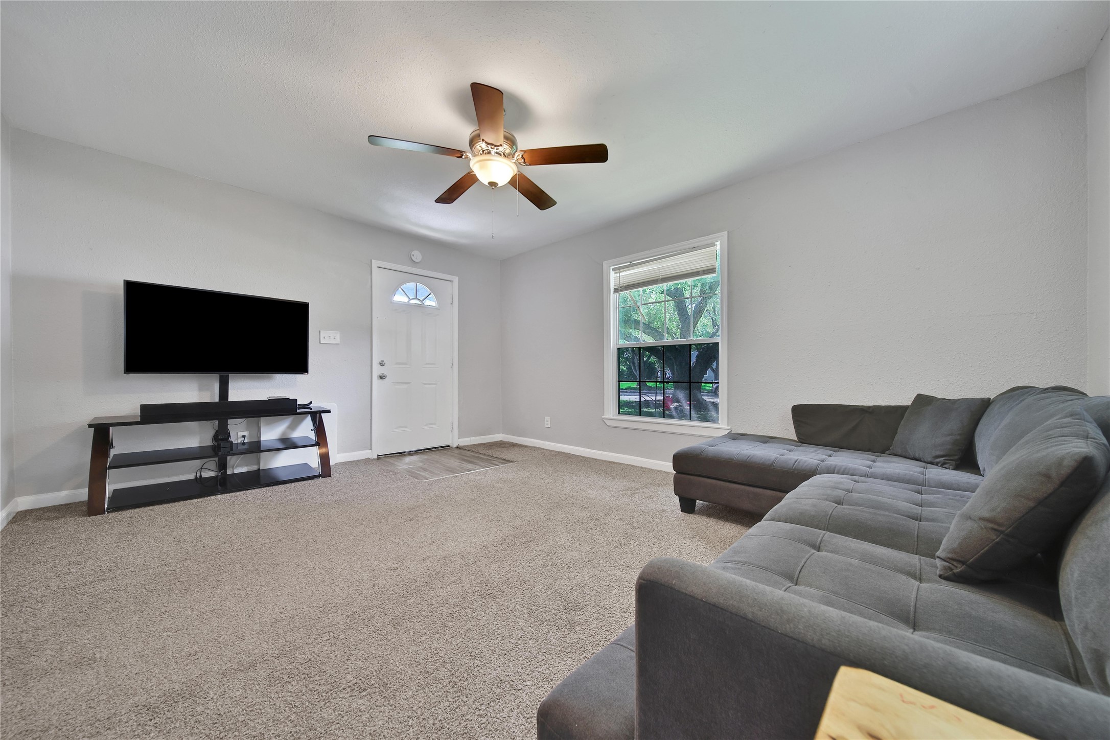 1606 W 8th Street, Freeport, TX 77541