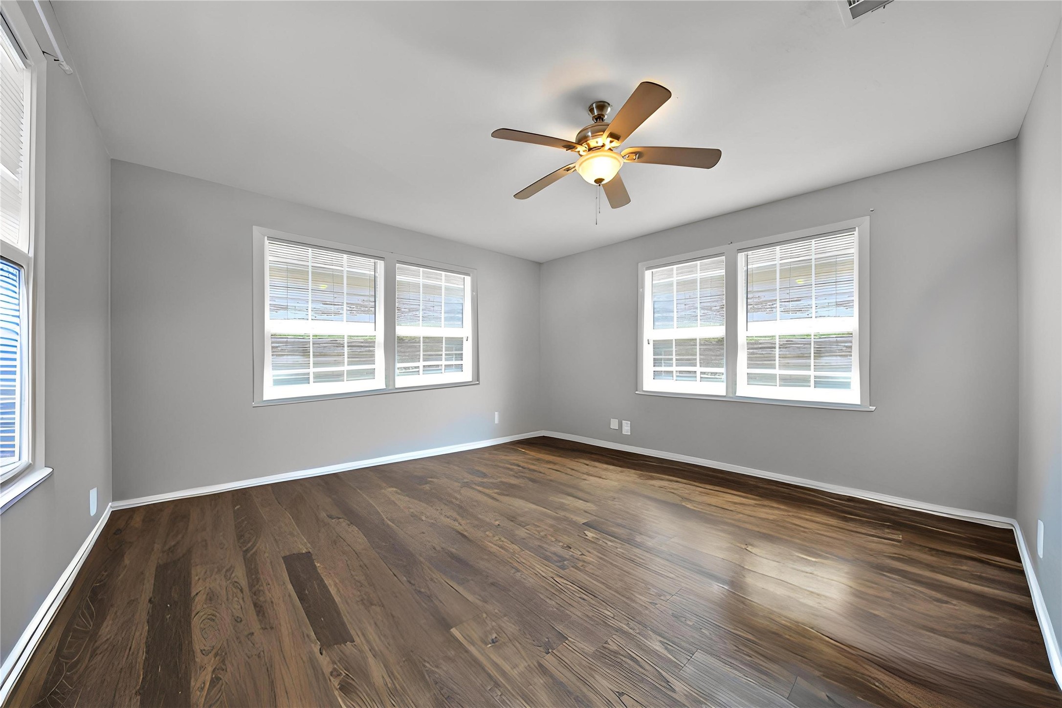 1606 W 8th Street, Freeport, TX 77541