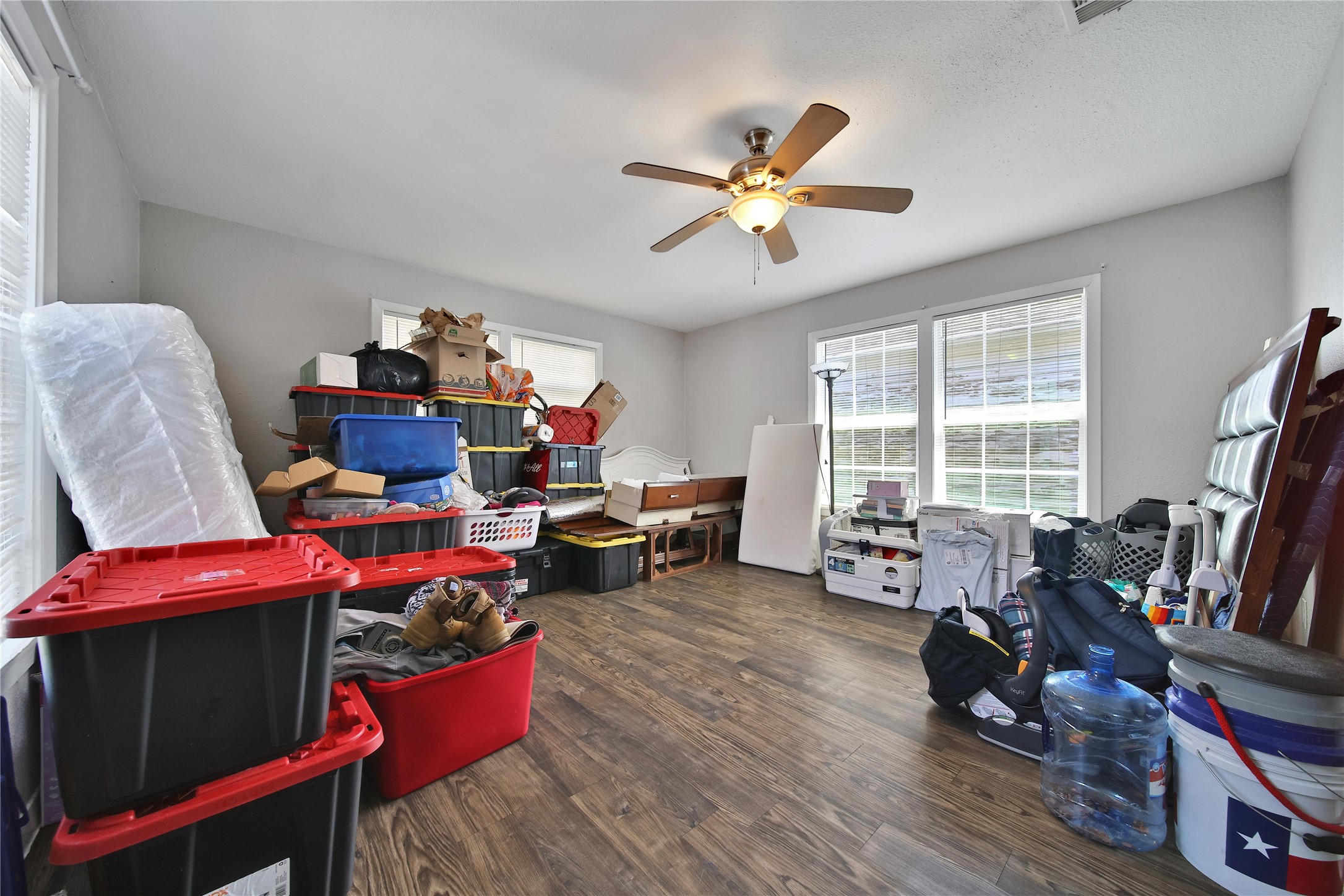 1606 W 8th Street, Freeport, TX 77541