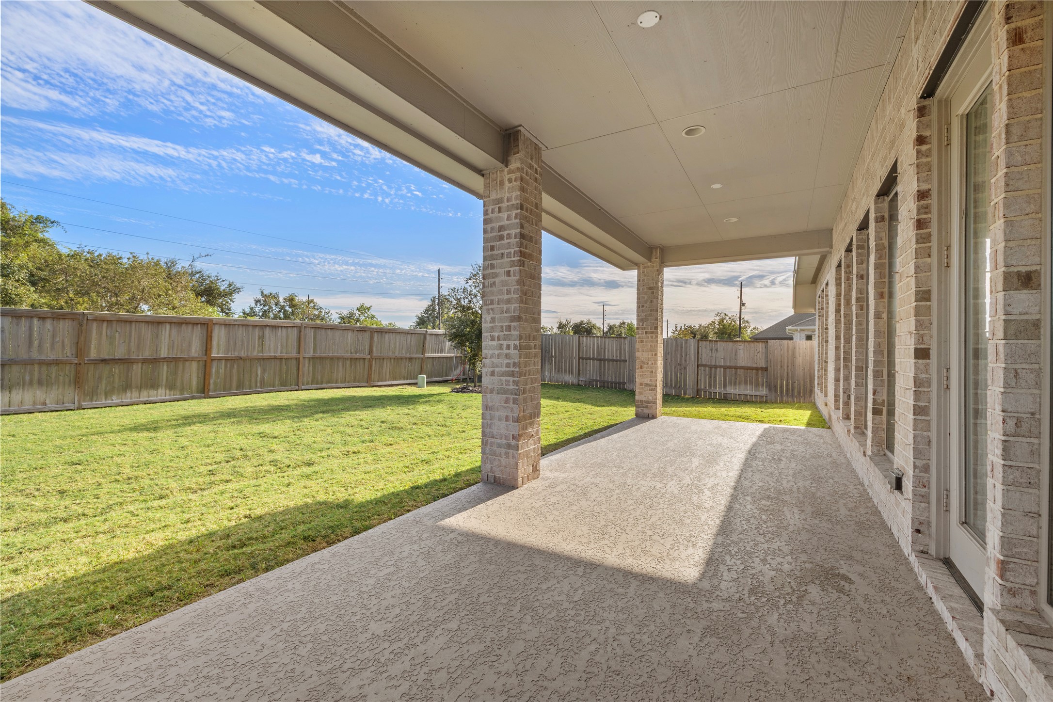 10142 Starry Night Lane, Manvel, TX 77578