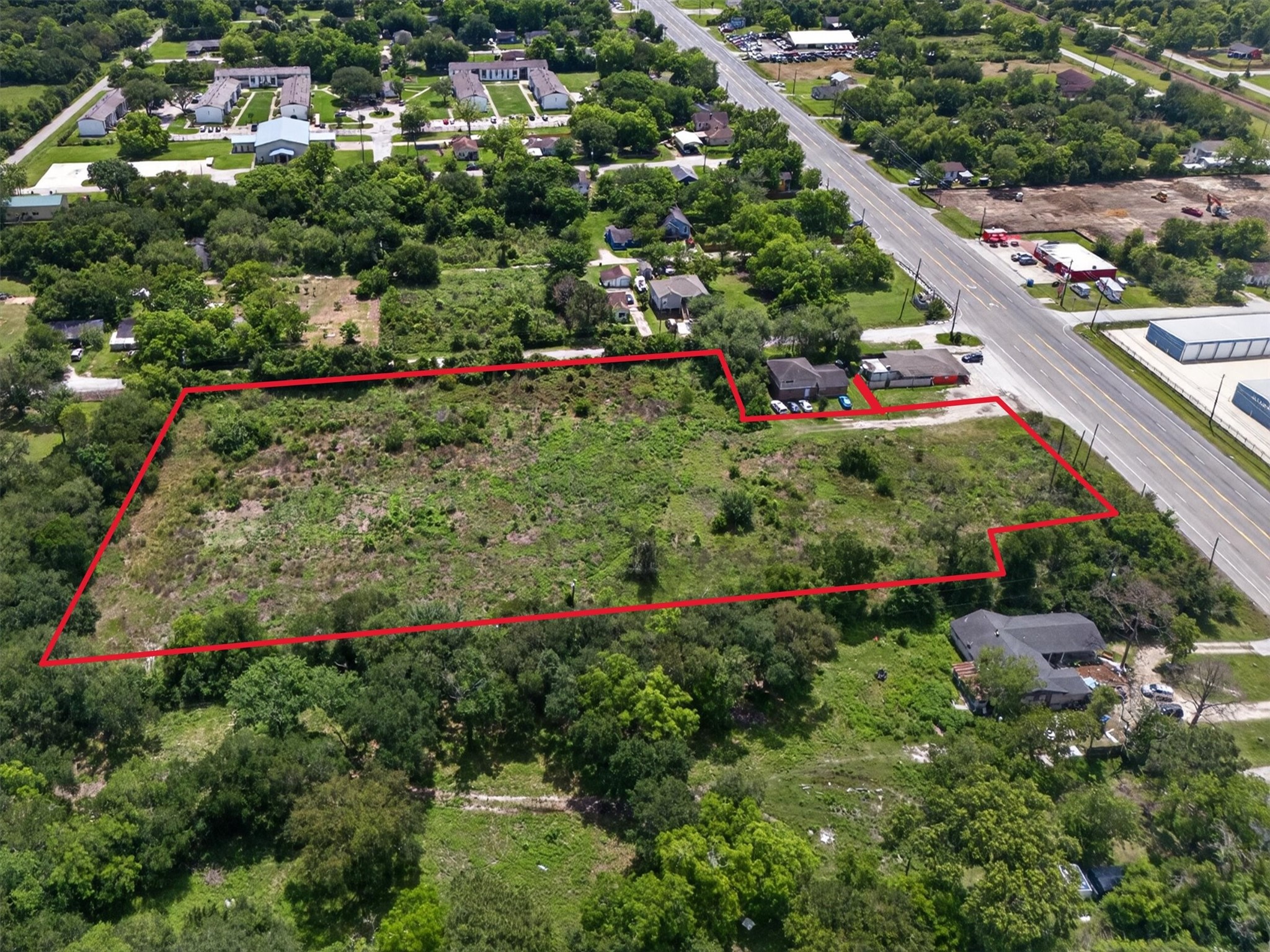 7204 Highway 6, Hitchcock, TX 77563