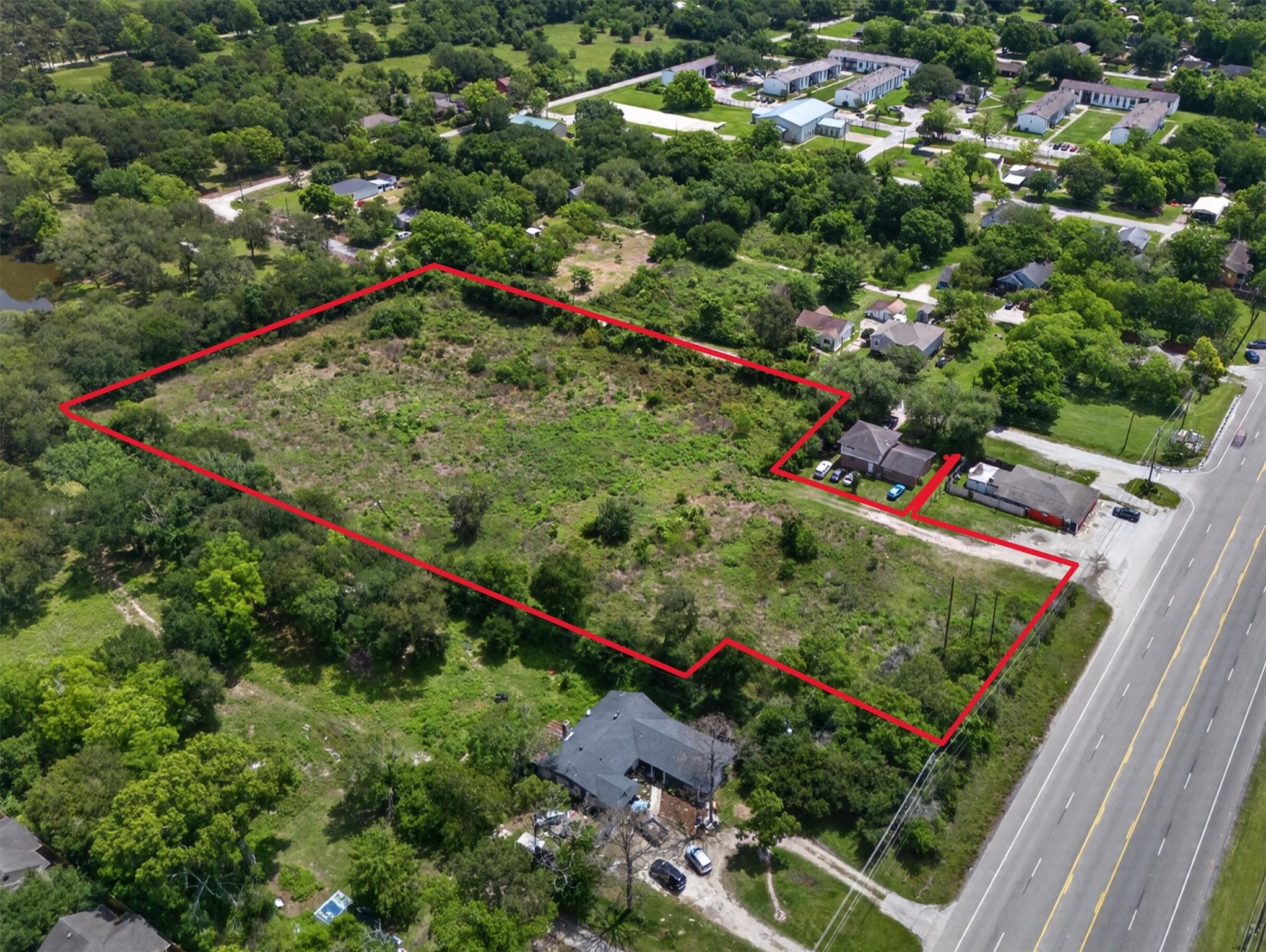 7204 Highway 6, Hitchcock, TX 77563