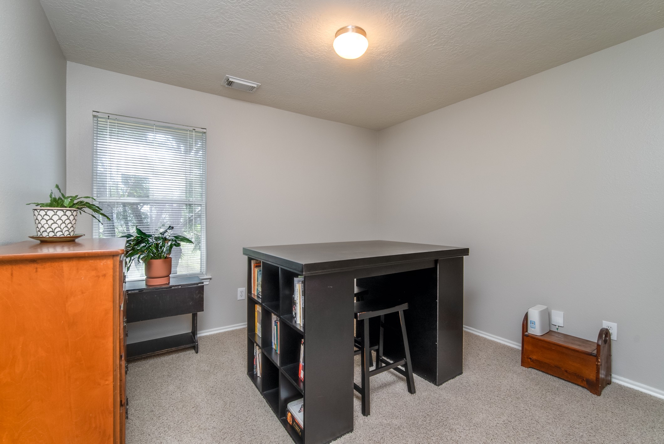 Secondary room can be used as a home office