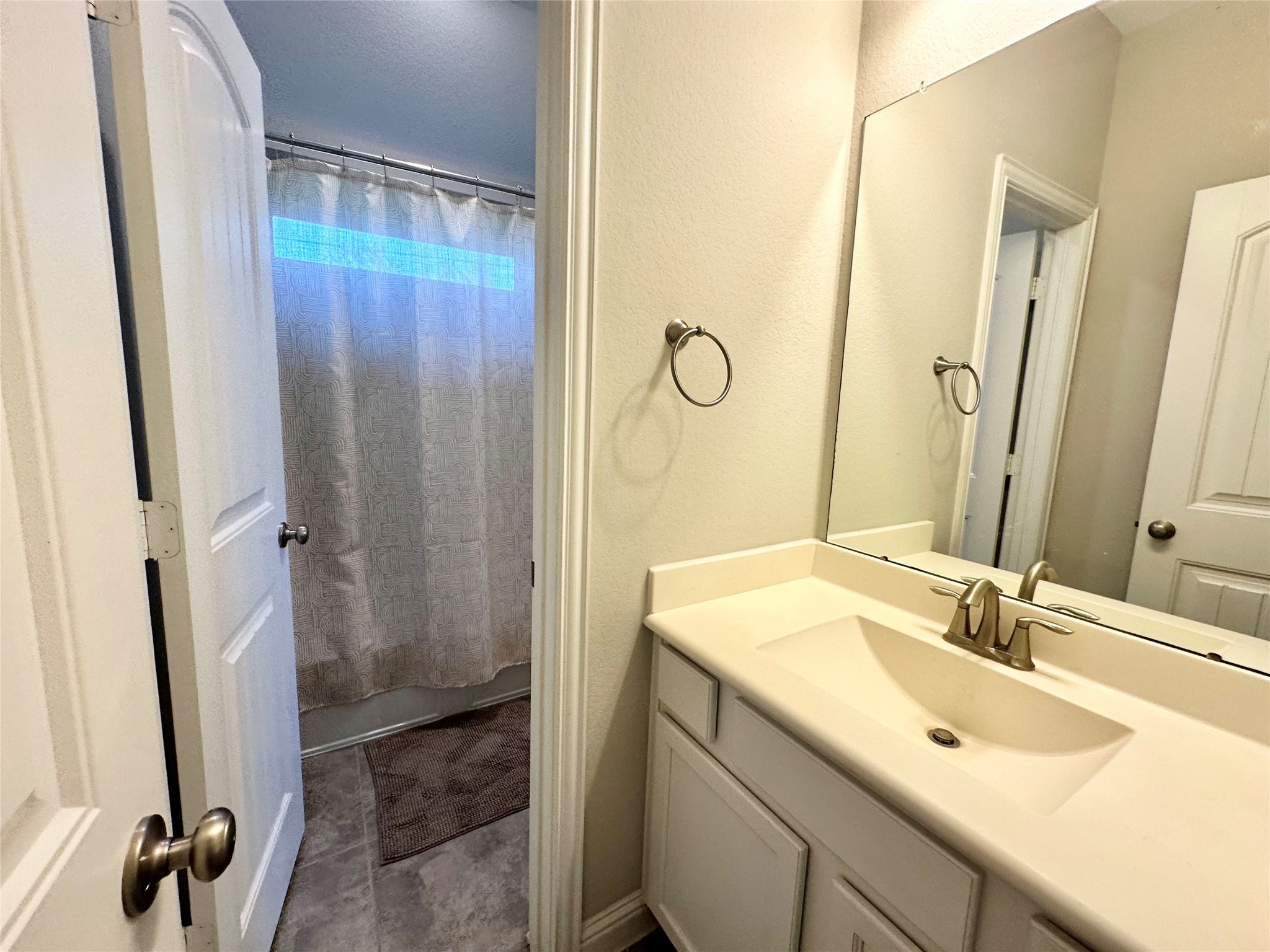 Secondary bathroom