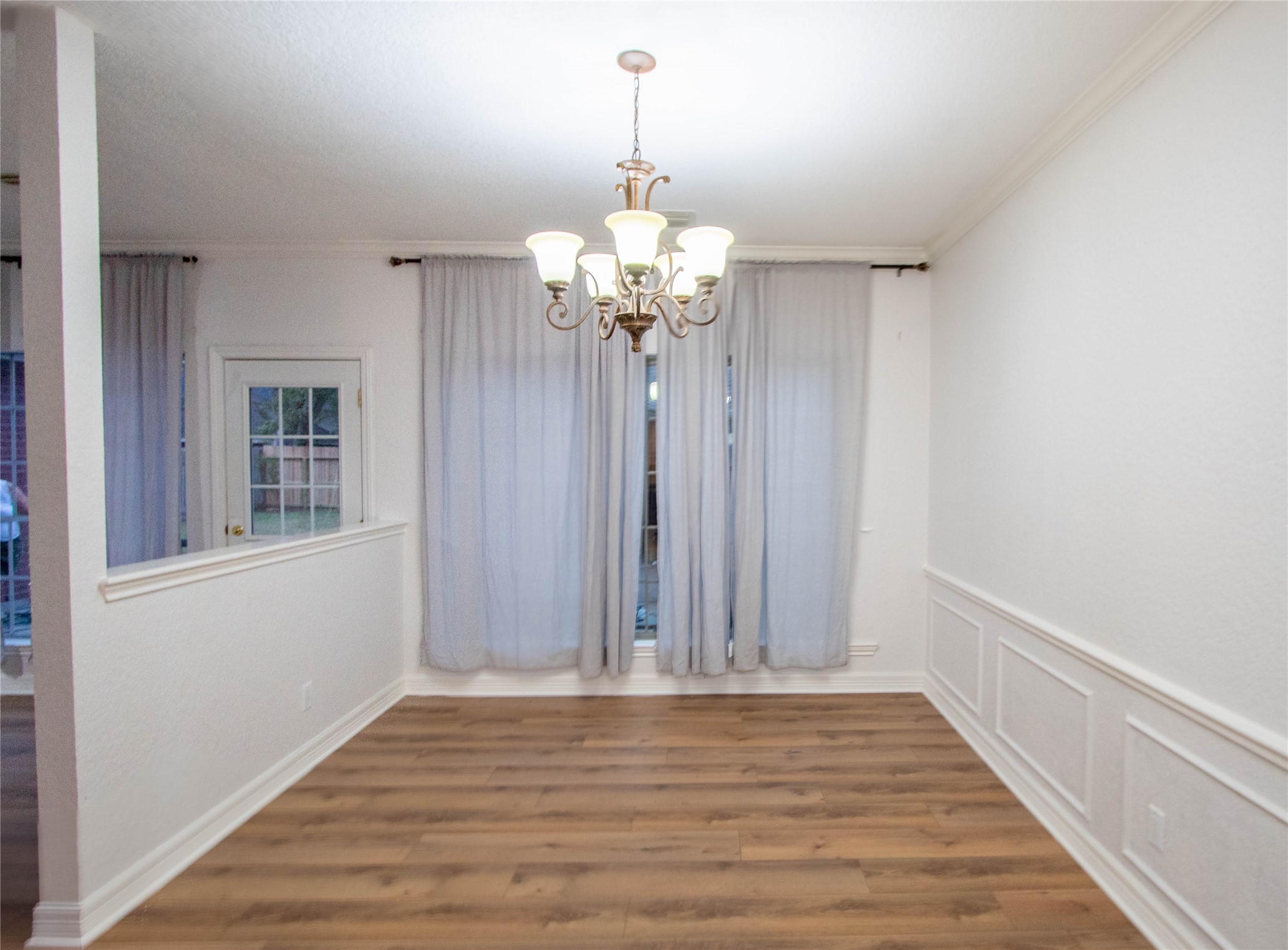 4700 Broadmoor Drive, League City, TX 77573