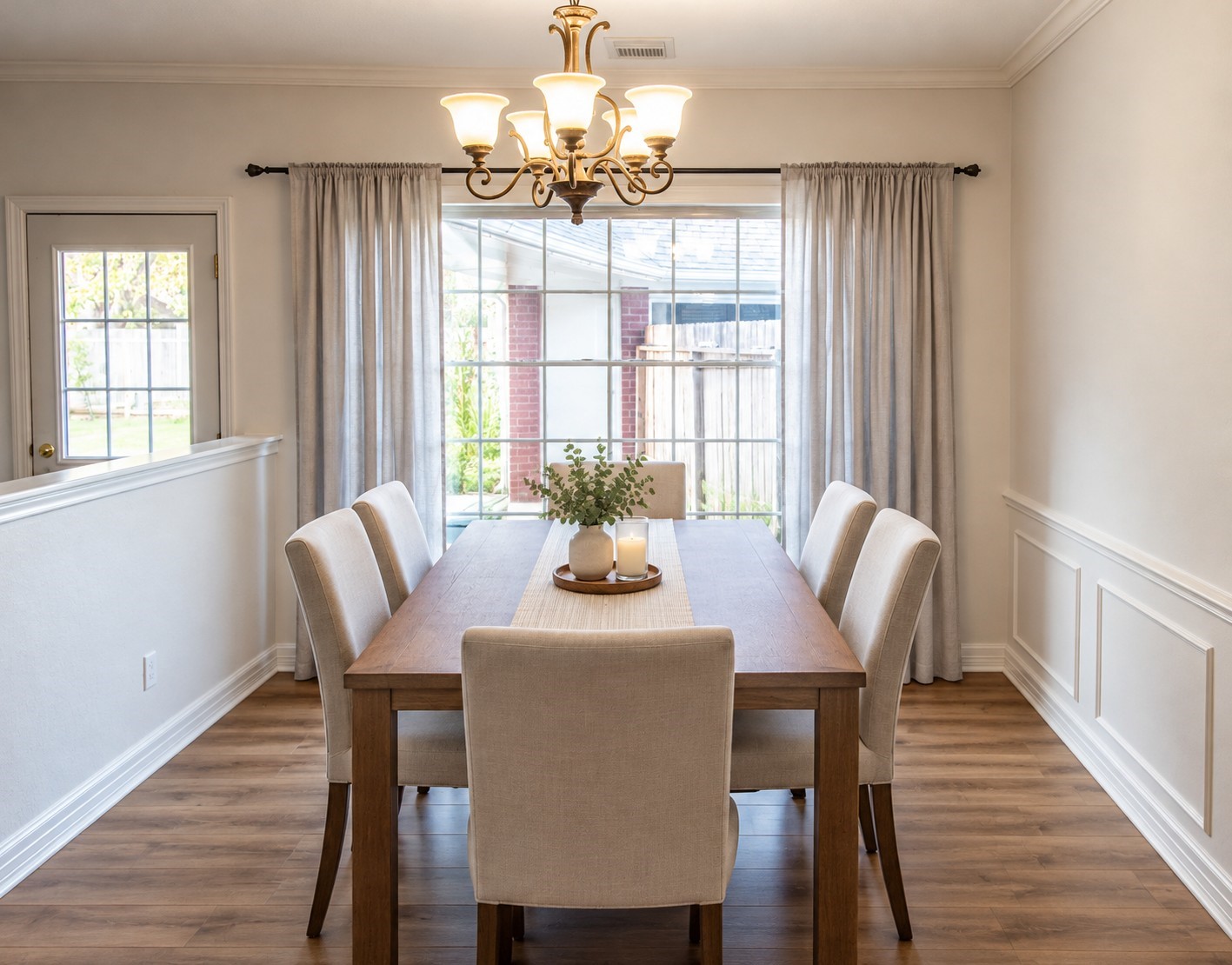 Virtual staging of dining room.
