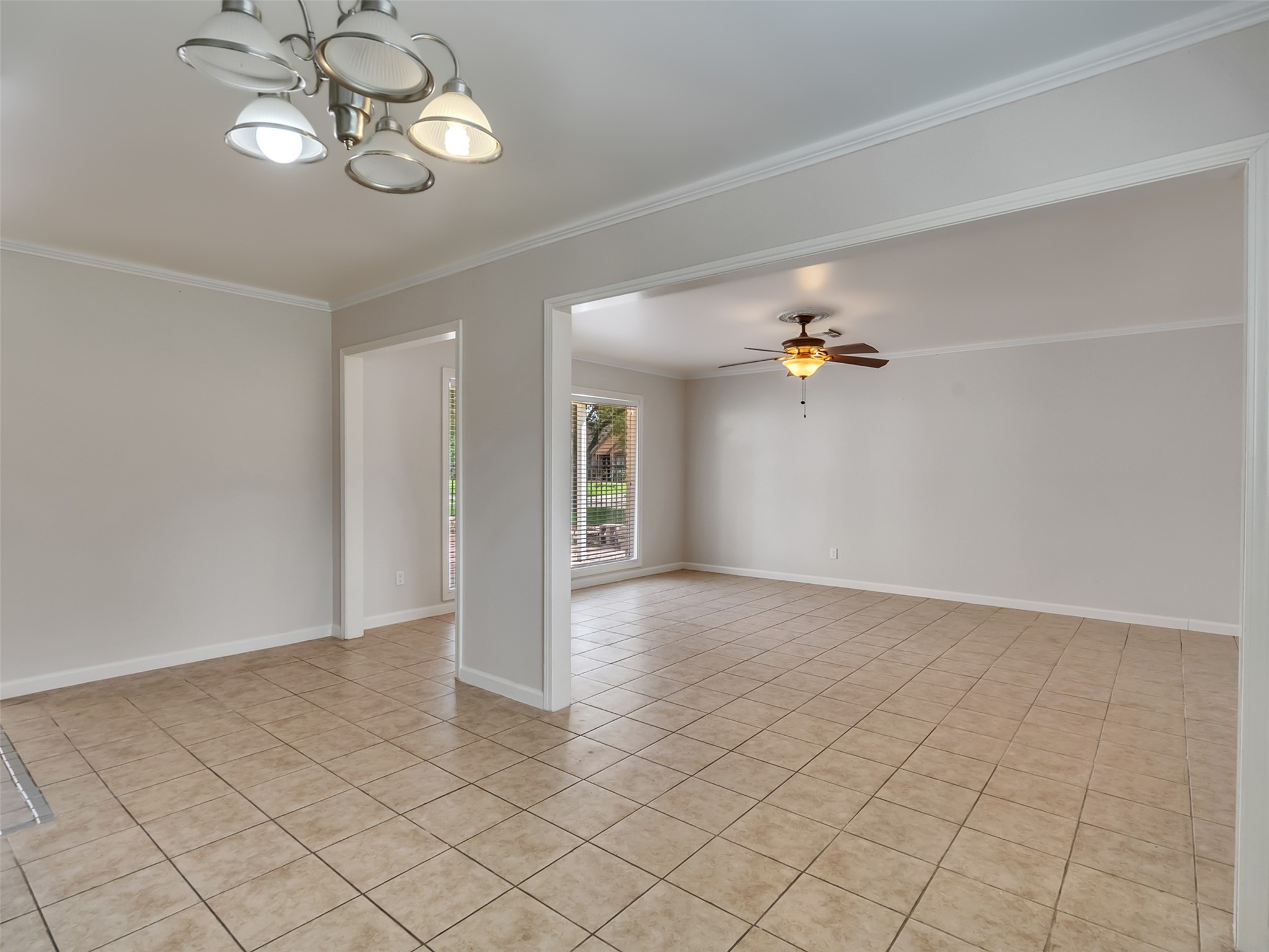 3015 Inwood Drive, Dickinson, TX 77539
