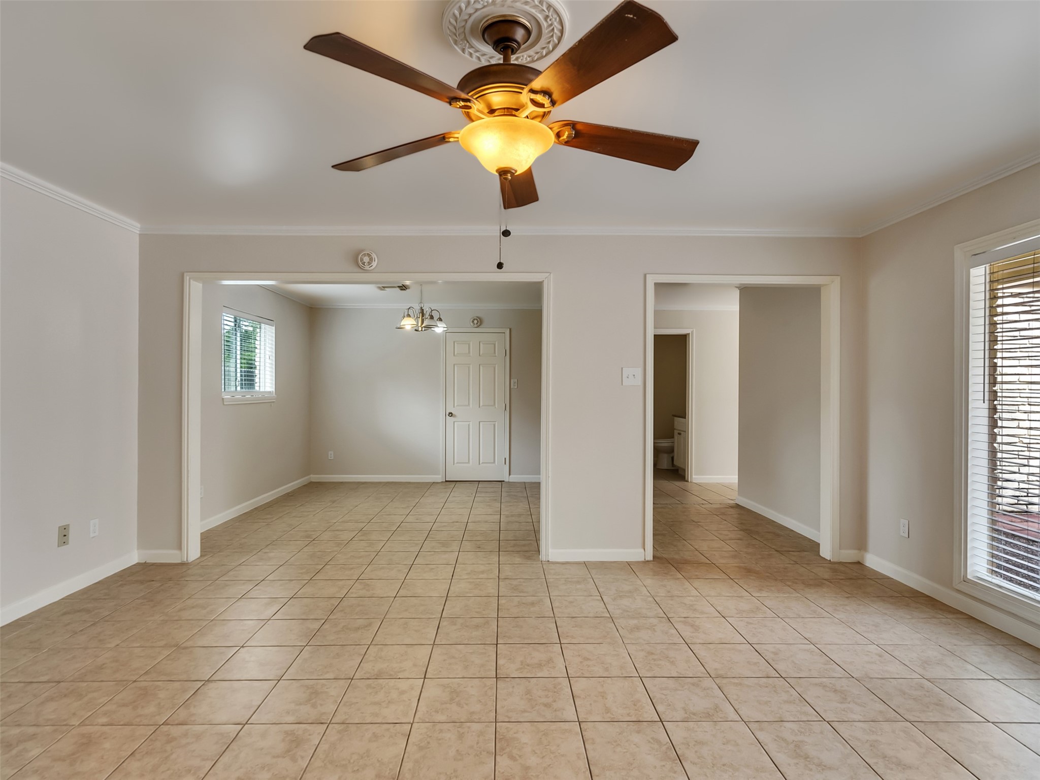 3015 Inwood Drive, Dickinson, TX 77539