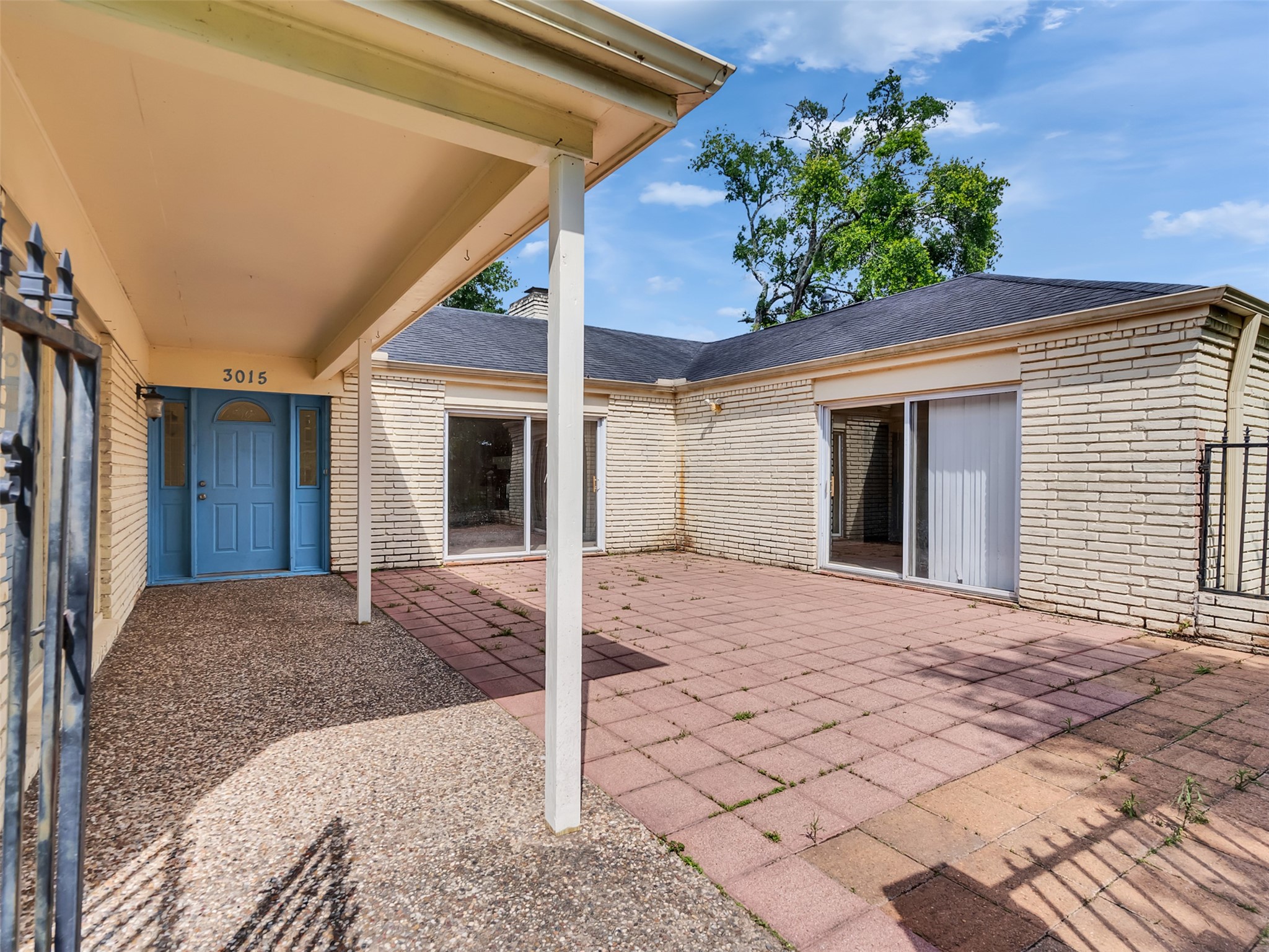 3015 Inwood Drive, Dickinson, TX 77539