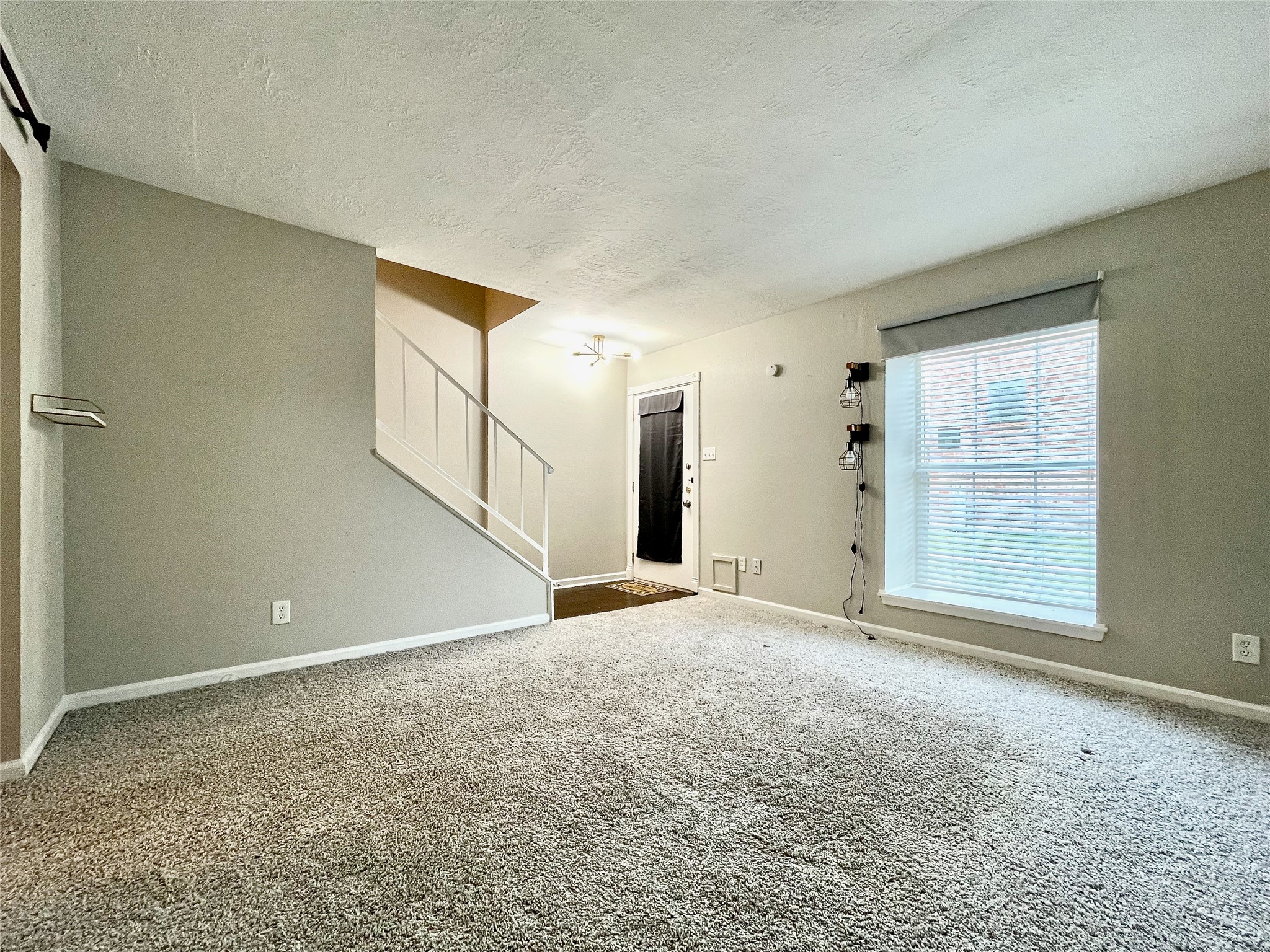 11525 Beechnut Street, Houston, TX 77072