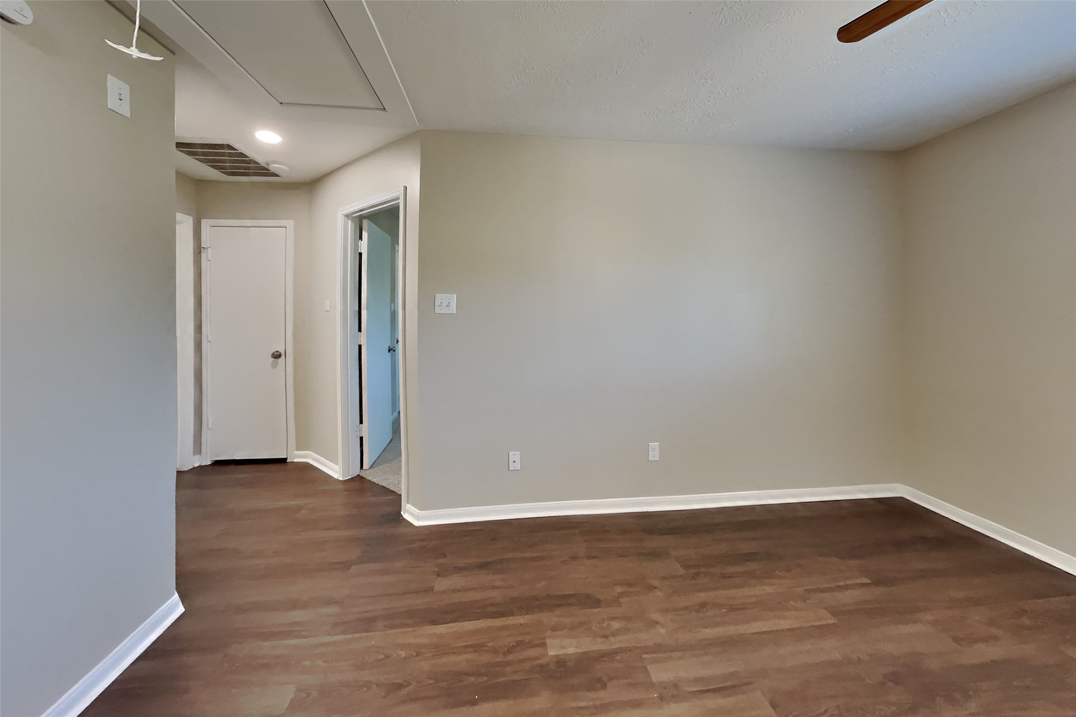 2703 Hidden Spring Vale Drive, Spring, TX 77386