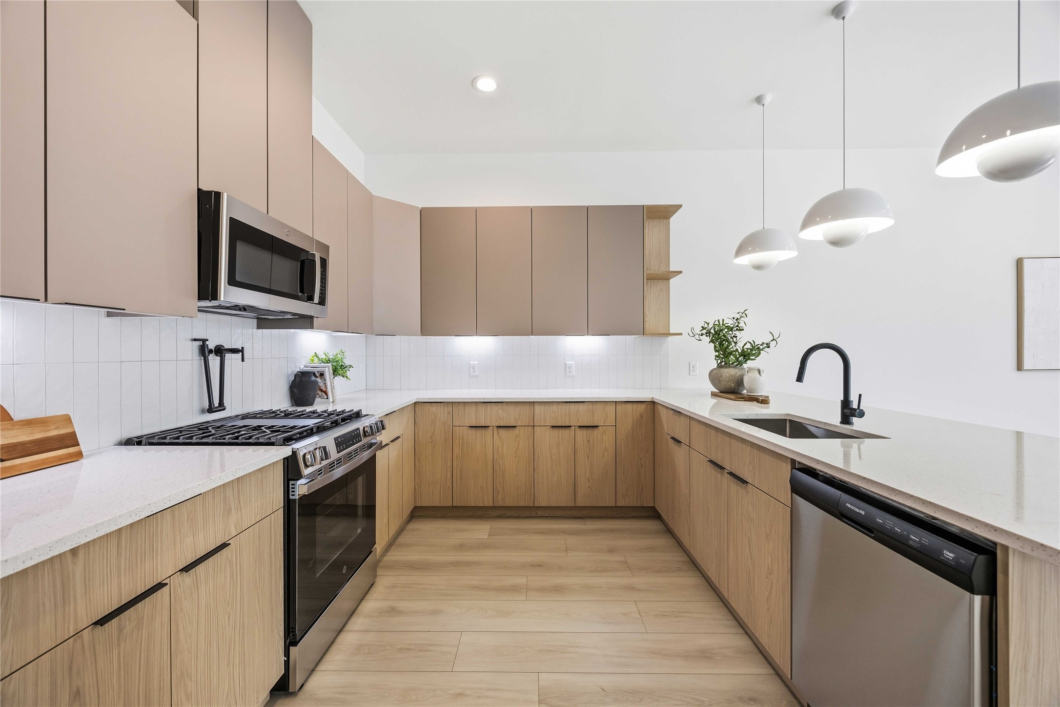 3431 Dennis Street, Houston, TX 77004