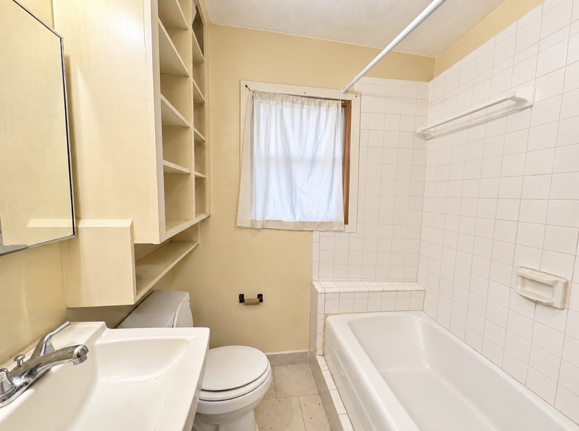 11929 15th Street, Santa Fe, TX 77510