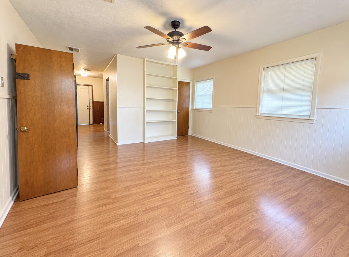 11929 15th Street, Santa Fe, TX 77510