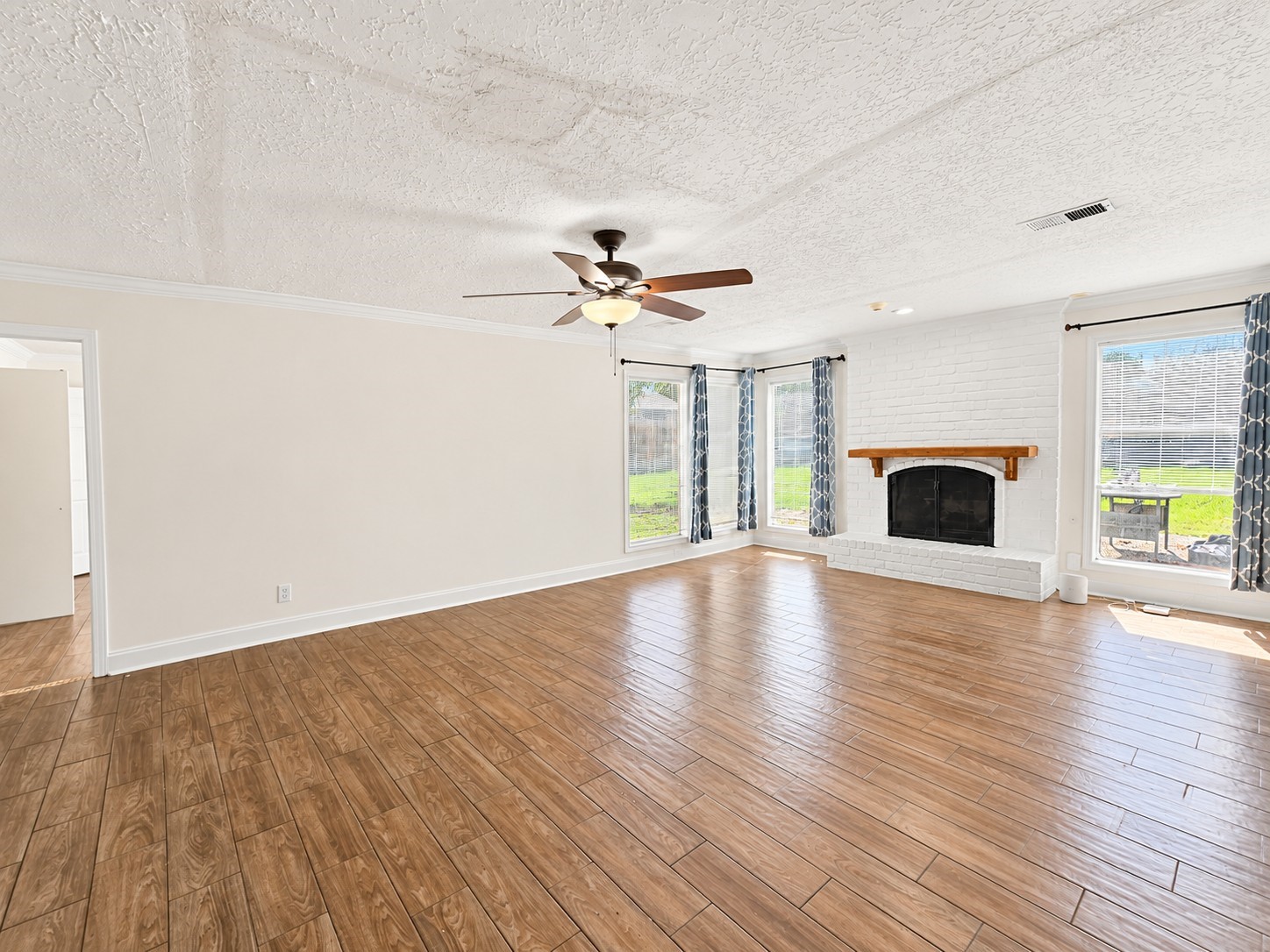 14131 Cleobrook Drive, Houston, TX 77070