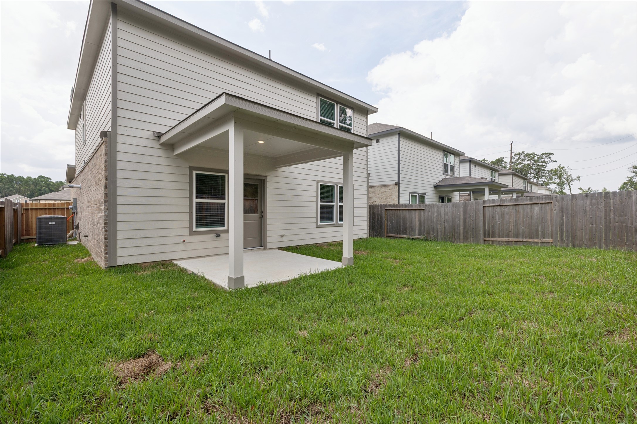 Enjoy ultimate privacy and tranquility in this charming home with no back neighbors, featuring a spacious backyard perfect for relaxation or entertaining.