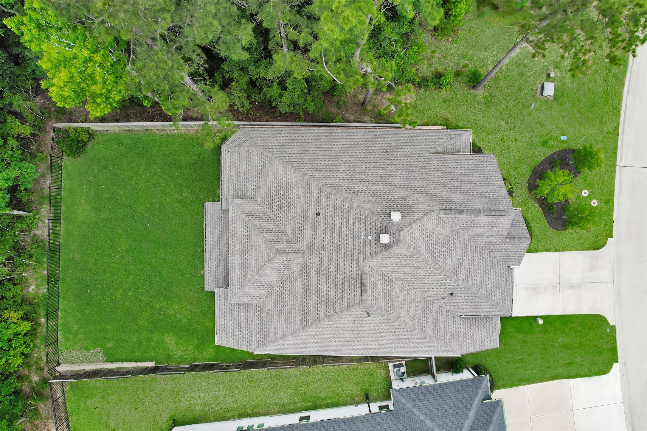 319 Samuels Link Lane, Montgomery, TX 77316