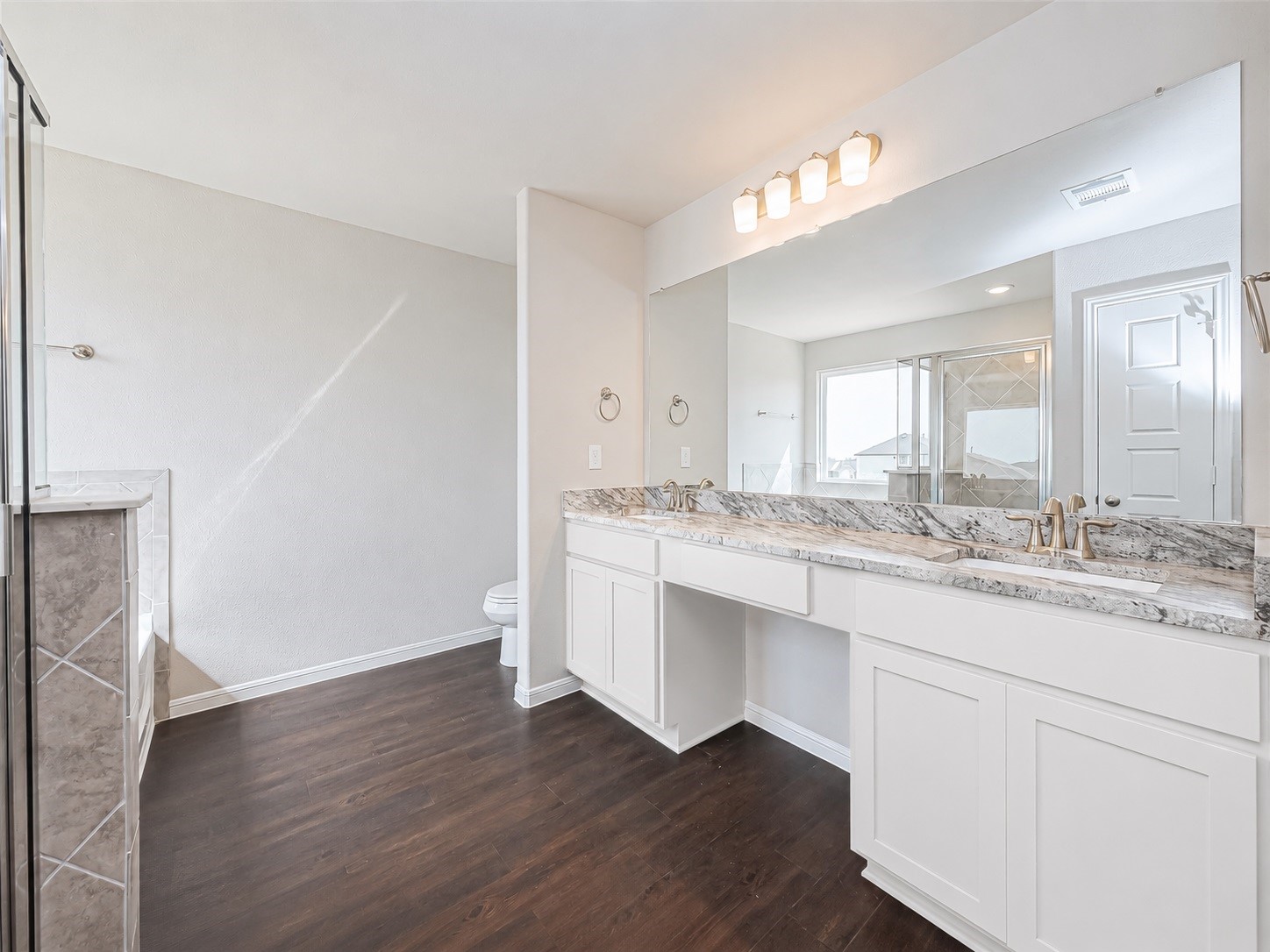 2110 Rosillo Brook Drive, Baytown, TX 77521
