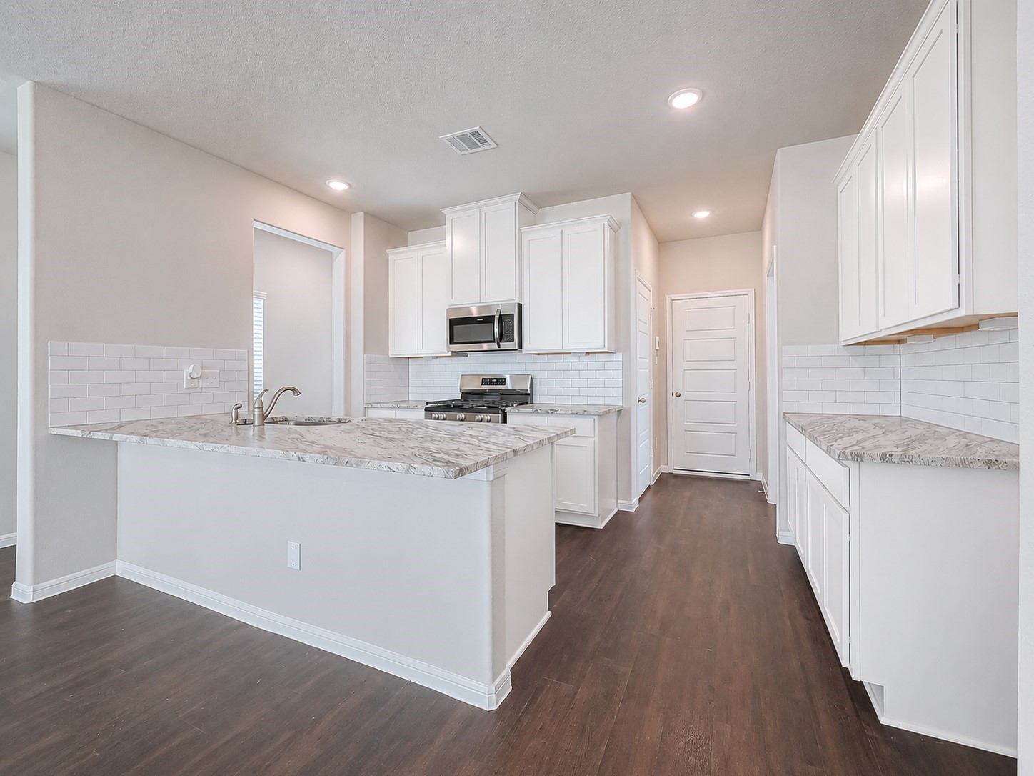 2110 Rosillo Brook Drive, Baytown, TX 77521