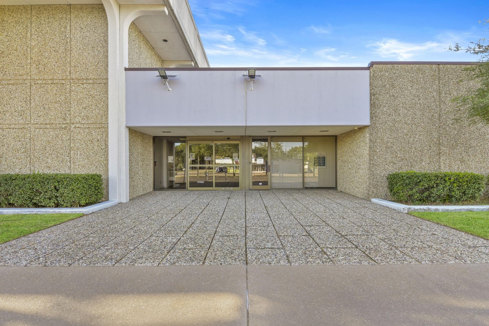 2401 Termini Street, Dickinson, TX 77539
