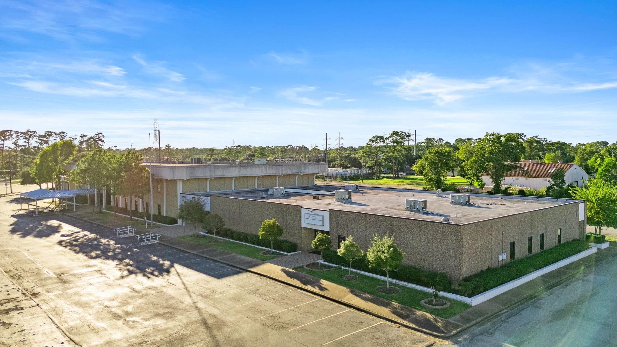 2401 Termini Street, Dickinson, TX 77539 2401 Termini Street, Dickinson, TX 77539