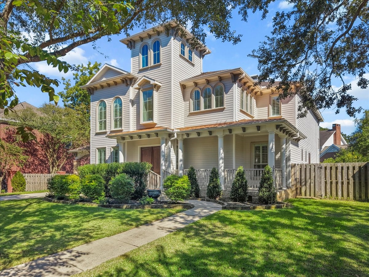 1218 Bluebonnet Drive, Seabrook, TX 77586