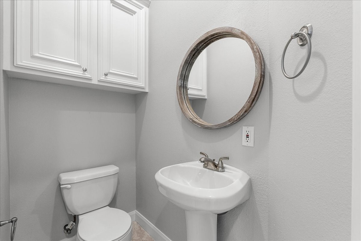 1218 Bluebonnet Drive, Seabrook, TX 77586