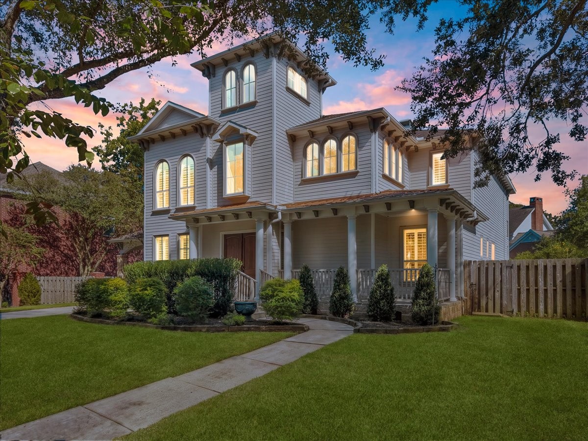 1218 Bluebonnet Drive, Seabrook, TX 77586