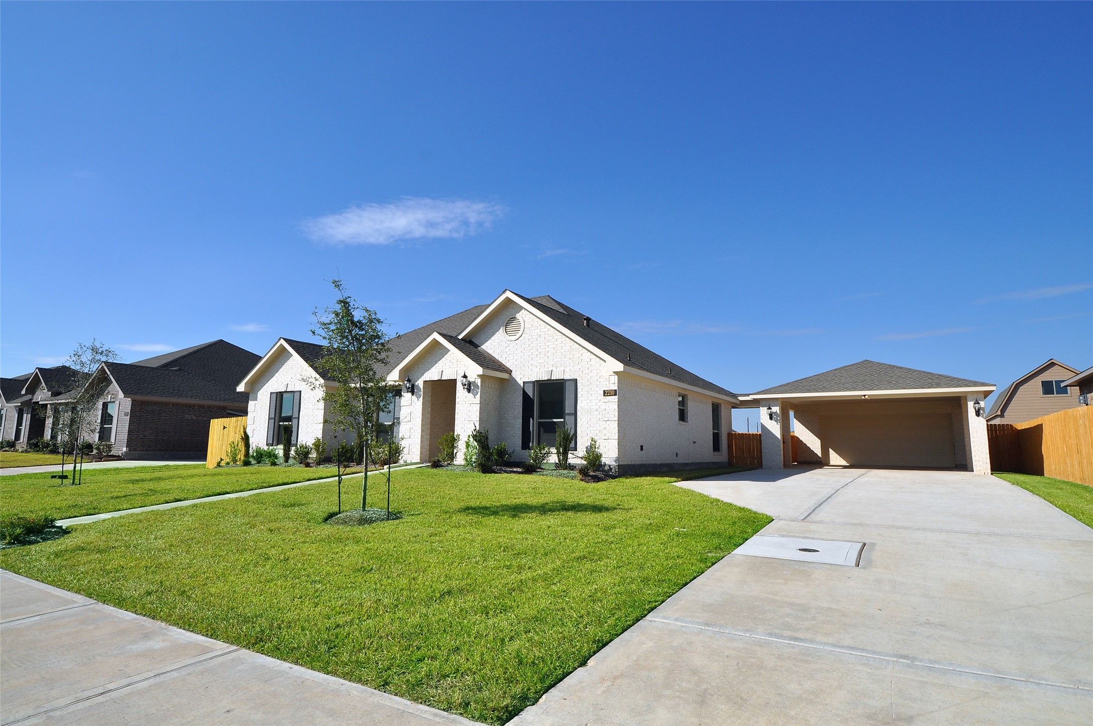 2210 ENSENADA Drive, League City, TX 77539