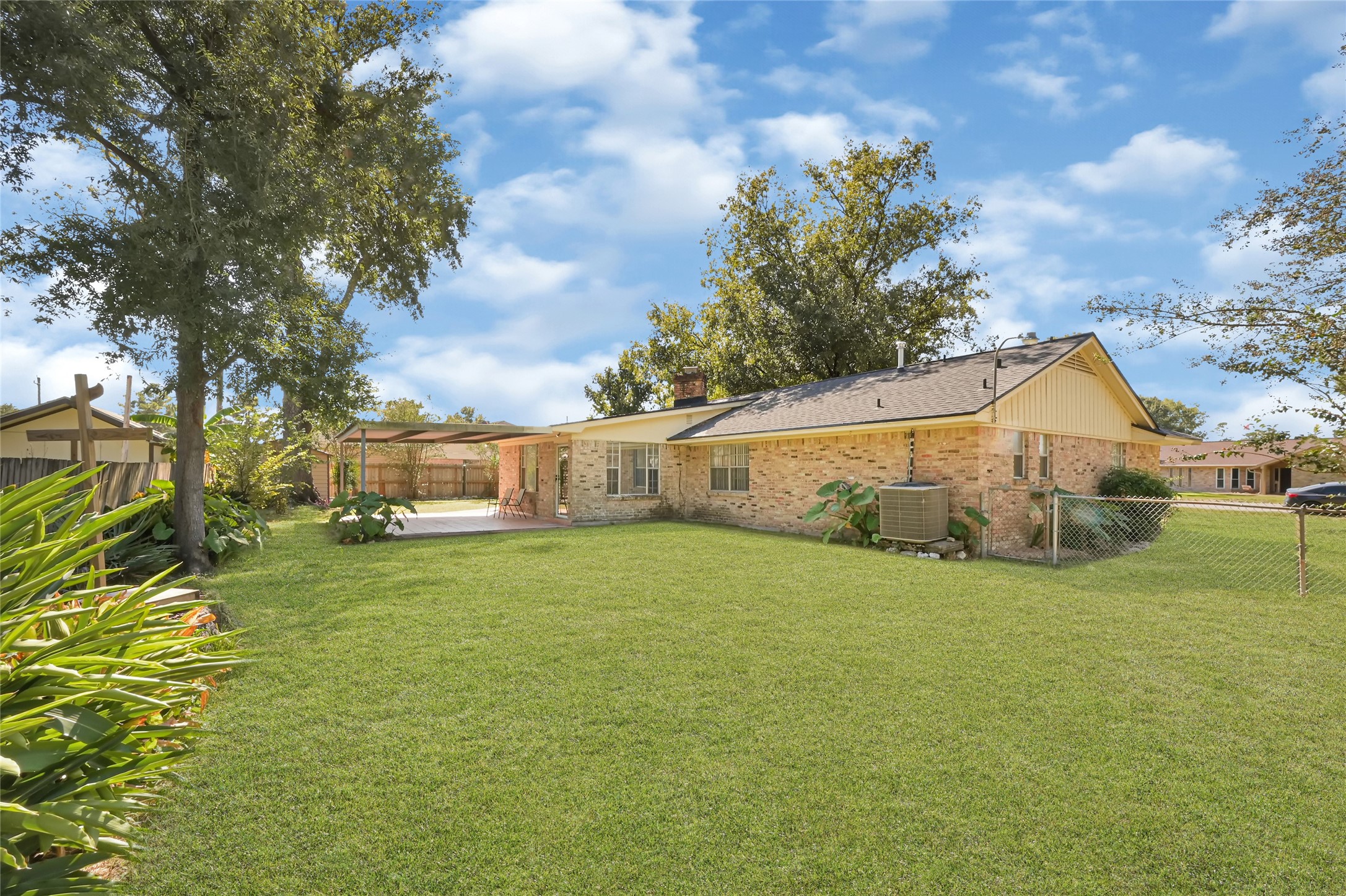 12738 Eastbrook Drive, Houston, TX 77013