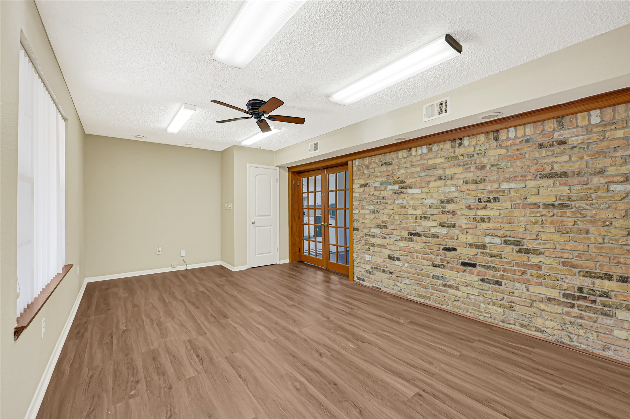 12738 Eastbrook Drive, Houston, TX 77013